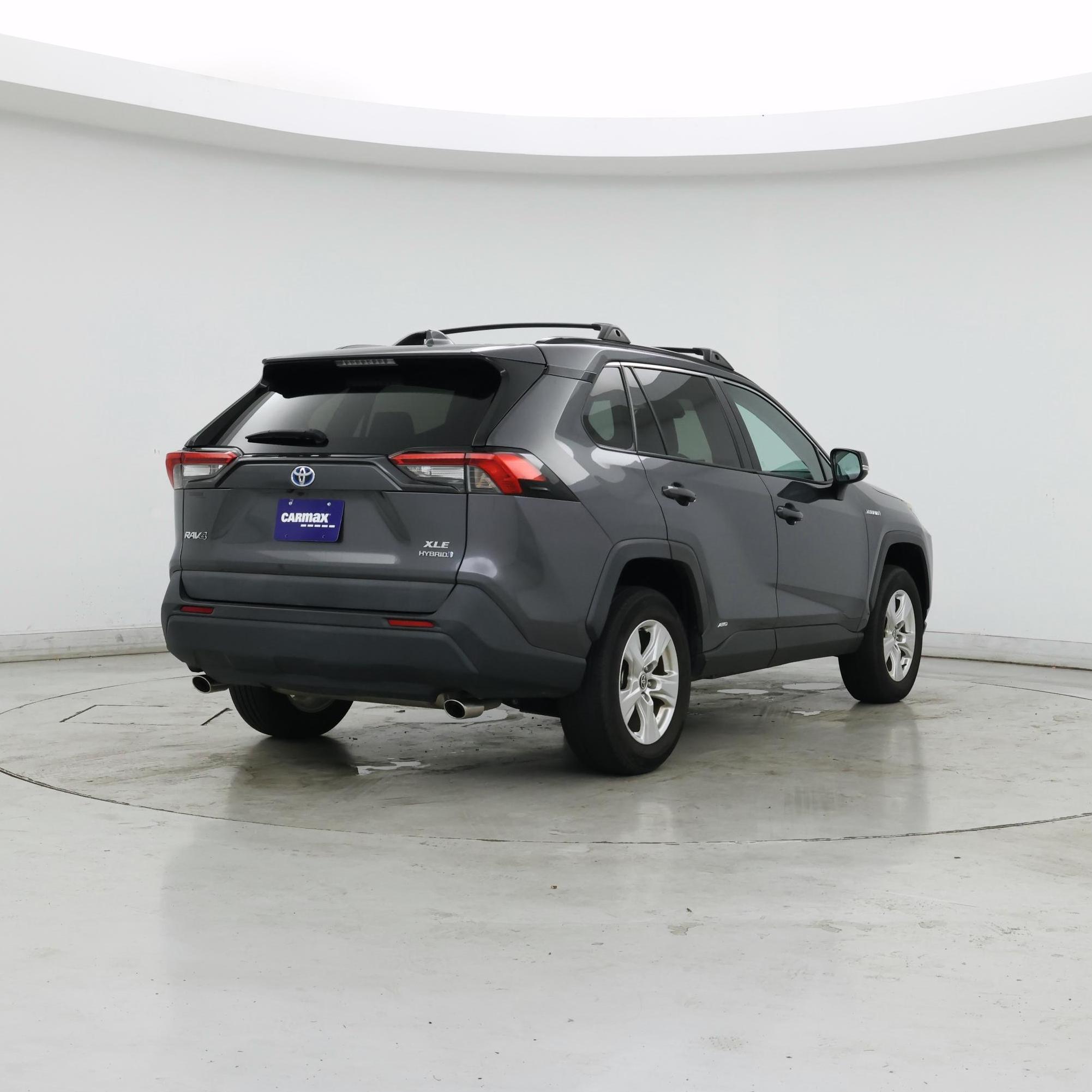 Thumbnail: 2021 Toyota RAV4 - 8