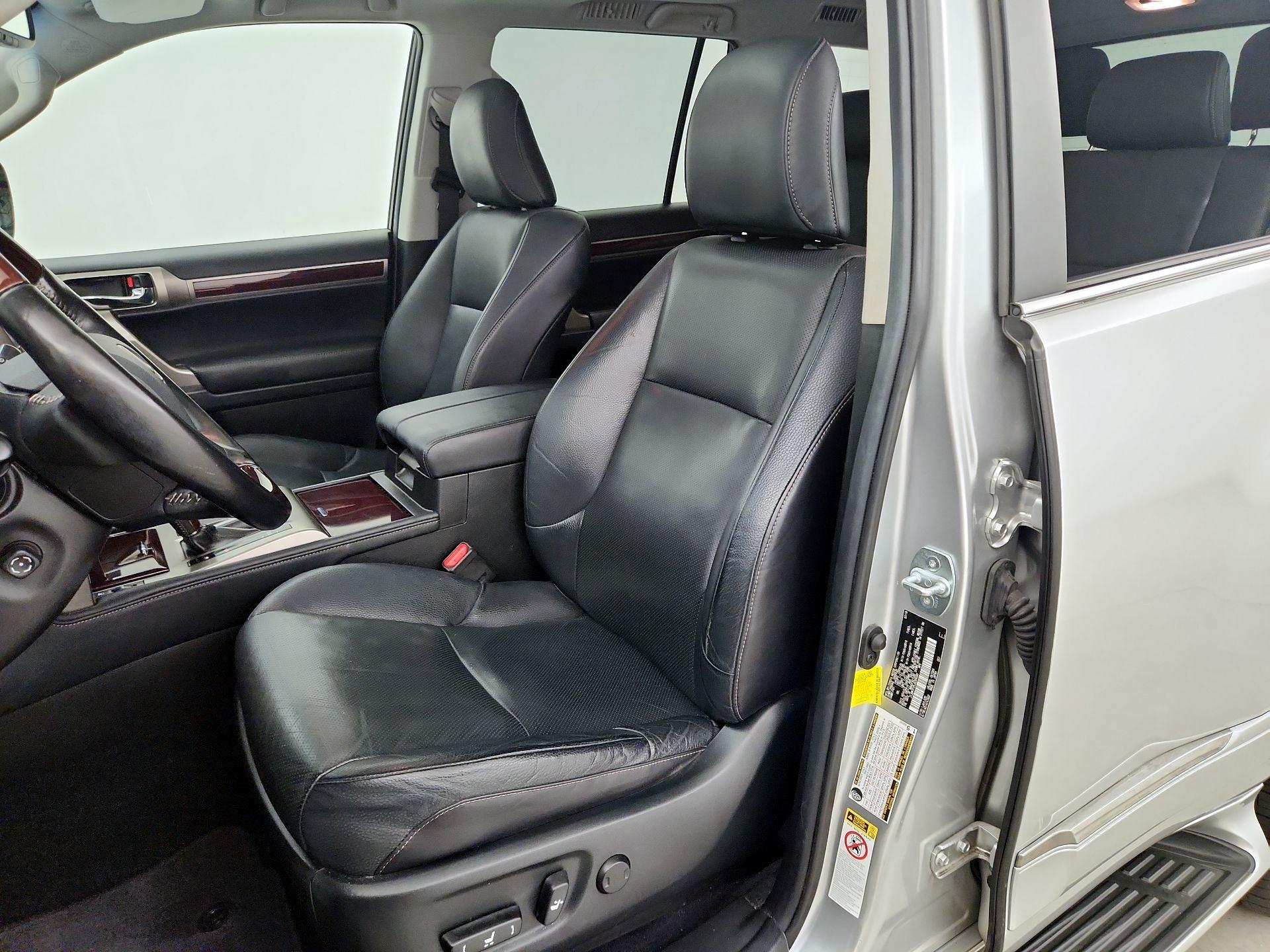 Thumbnail: 2018 Lexus GX - 11