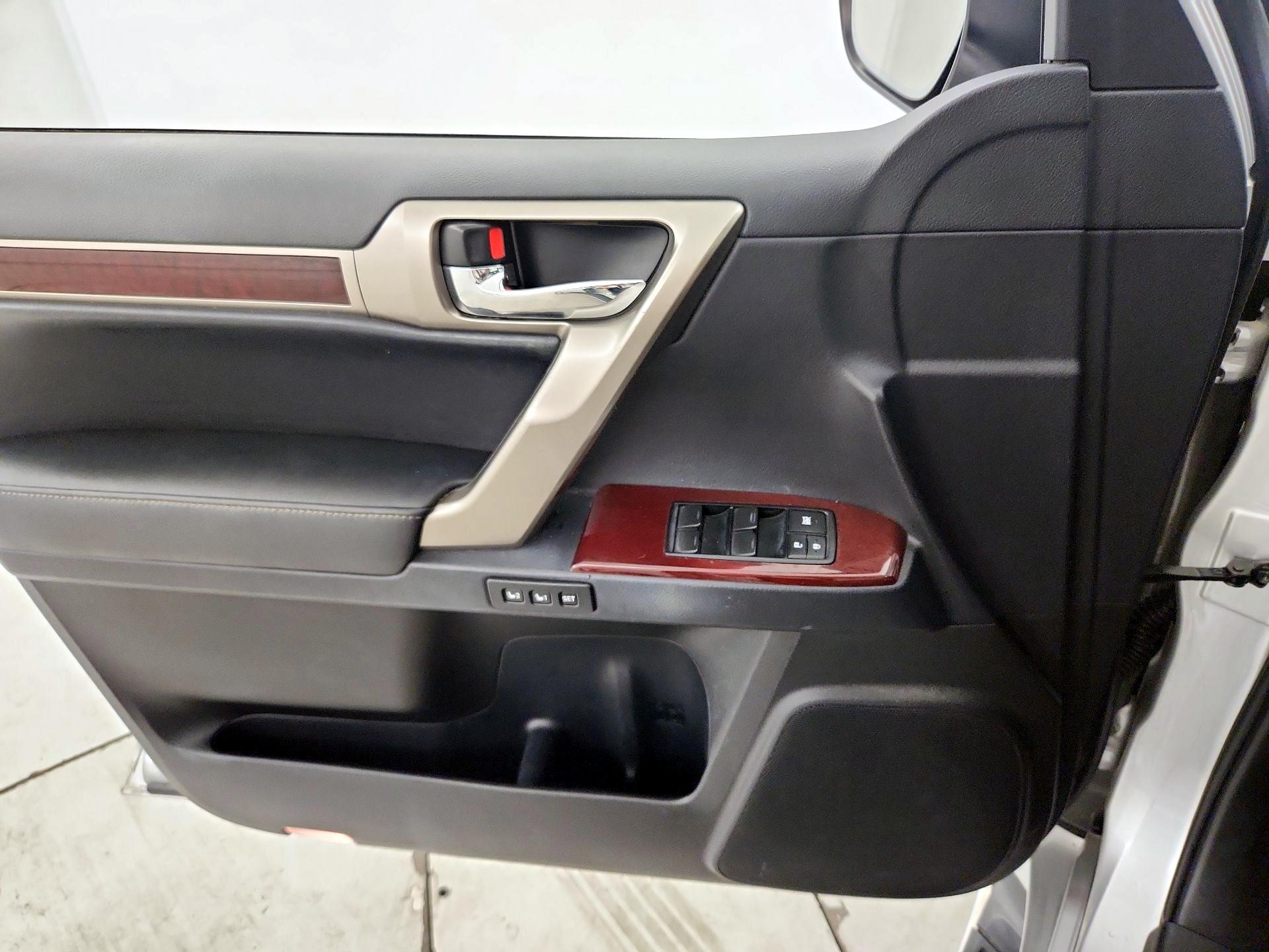 Thumbnail: 2018 Lexus GX - 12