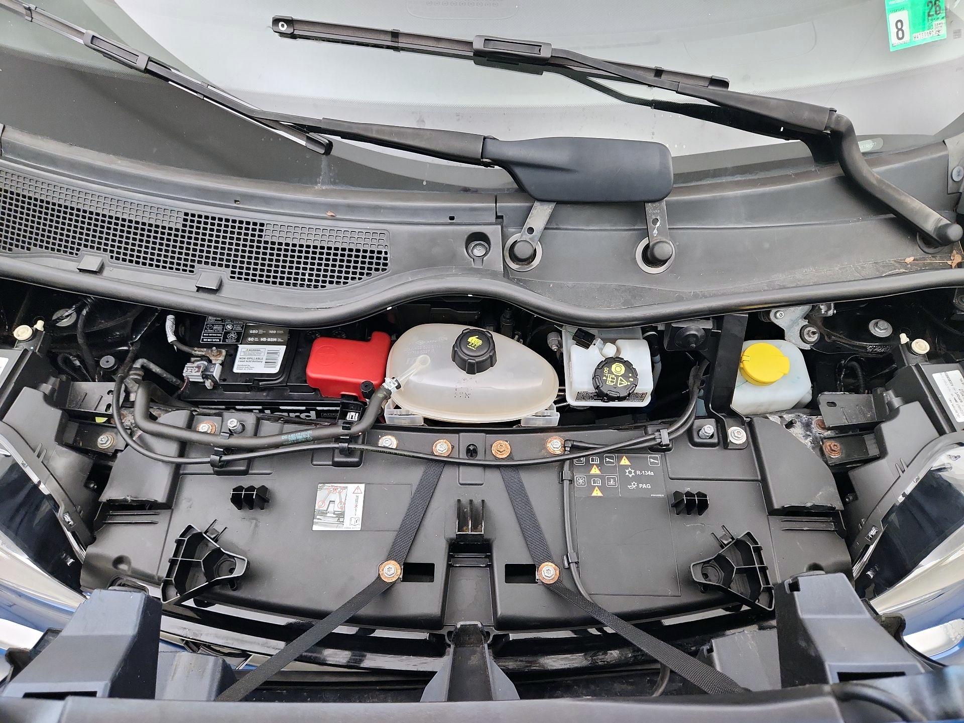 Thumbnail: 2017 smart fortwo - 19