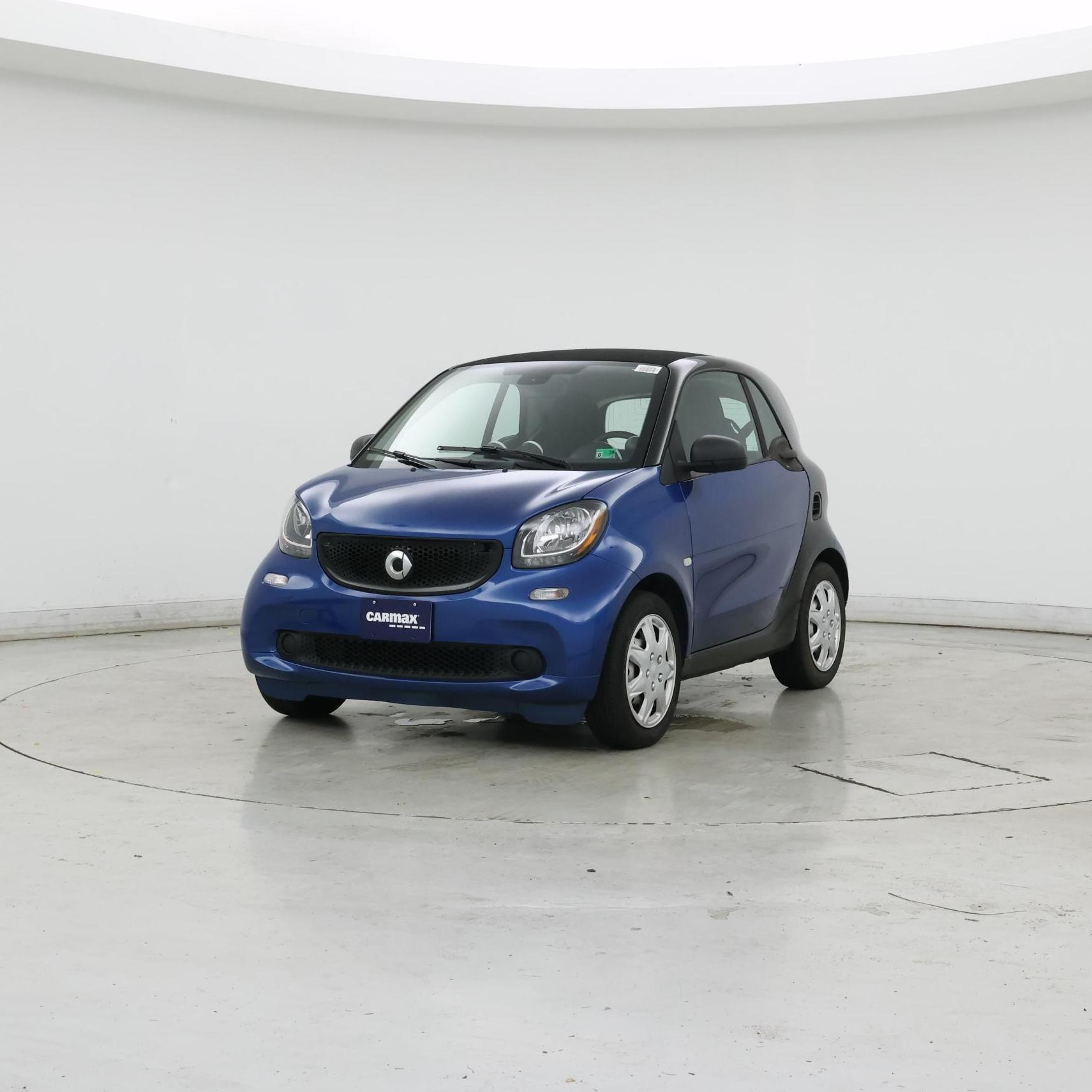 Thumbnail: 2017 smart fortwo - 4