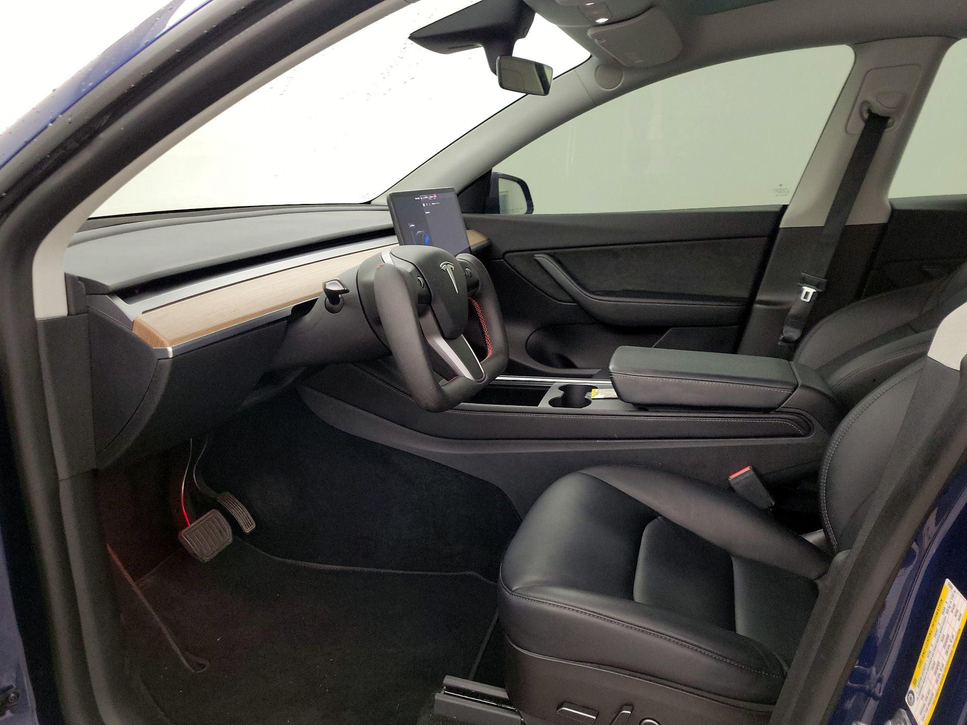 Thumbnail: 2022 Tesla Model Y - 11