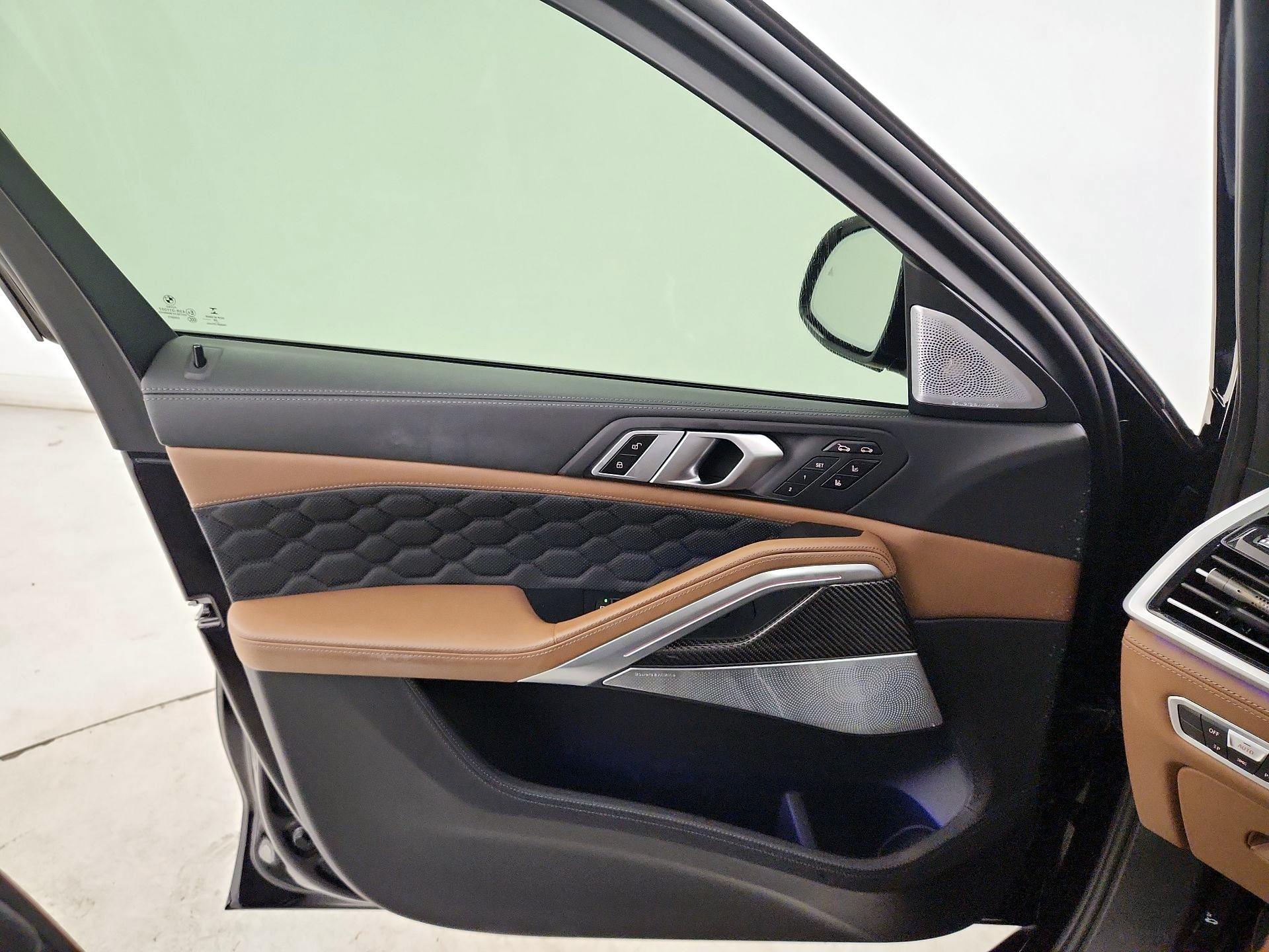 Thumbnail: 2021 BMW X6 - 12