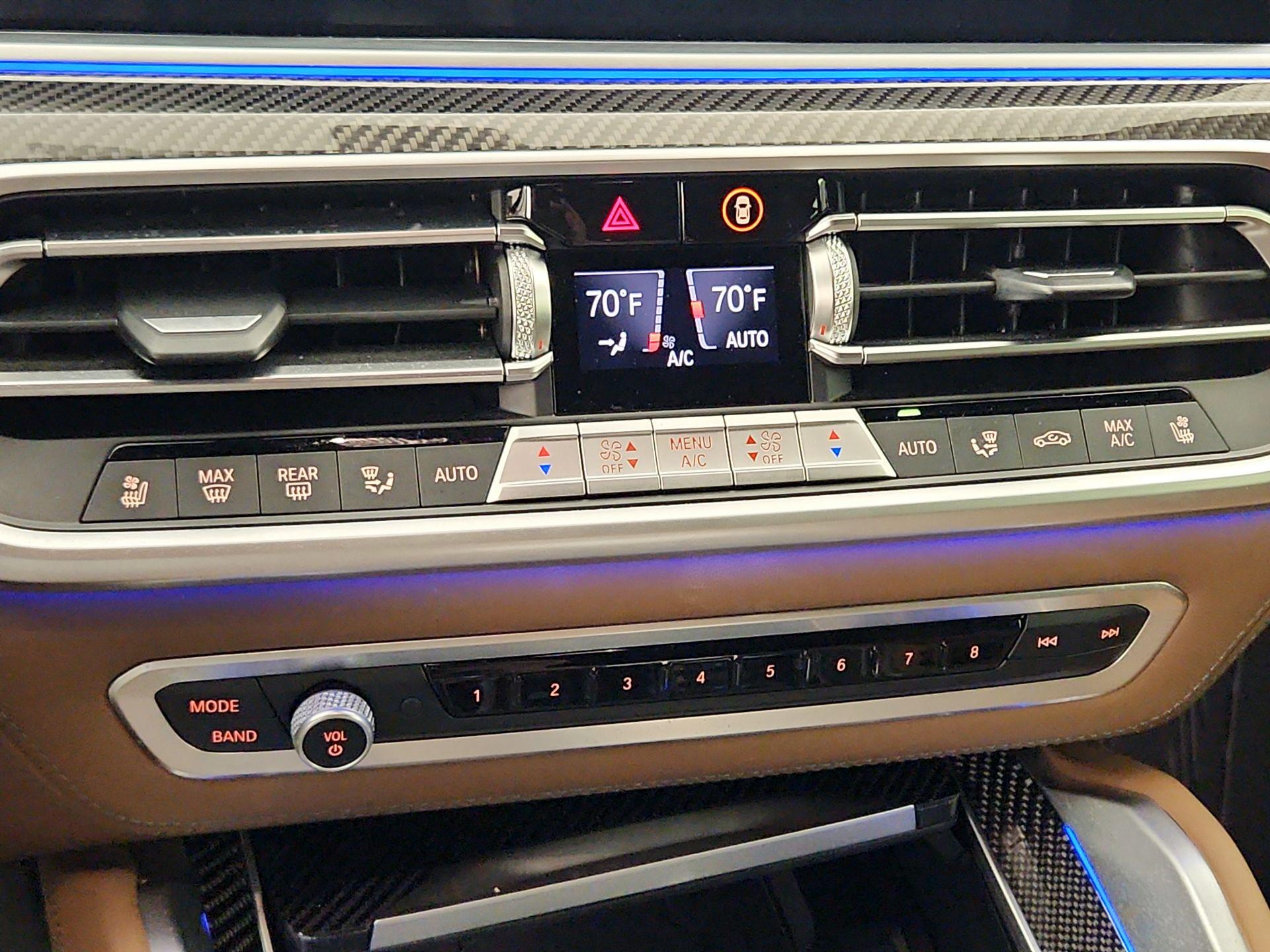 Thumbnail: 2021 BMW X6 - 17