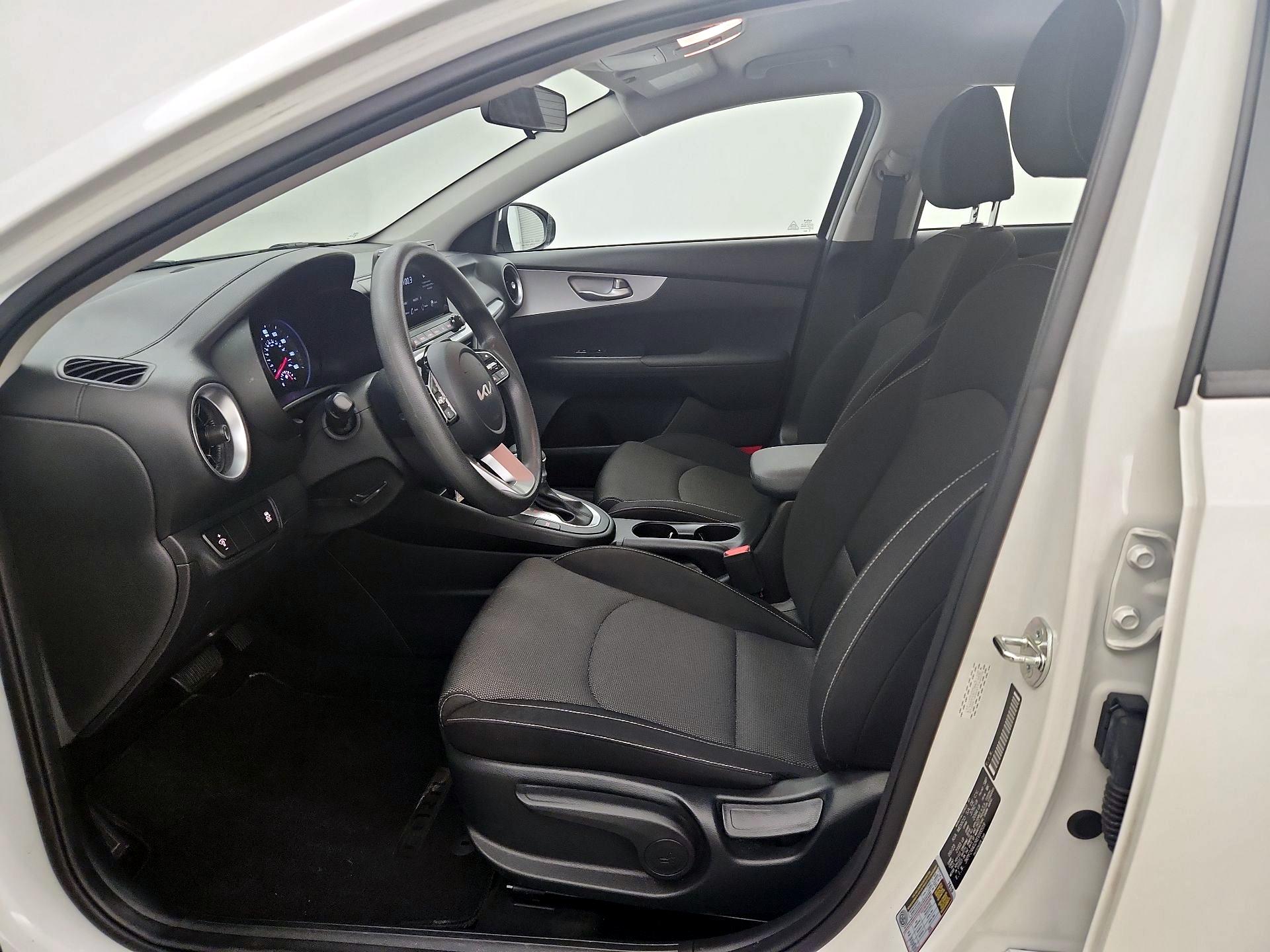 Thumbnail: 2024 Kia Forte - 11