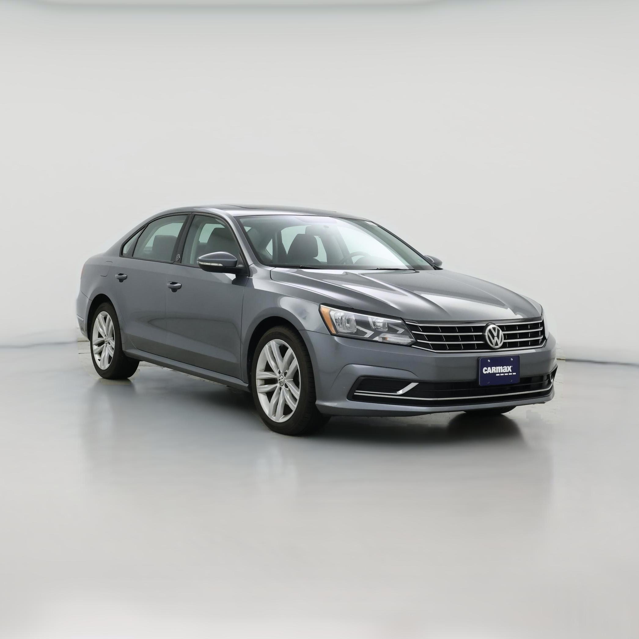 Thumbnail: 2019 Volkswagen Passat - 1