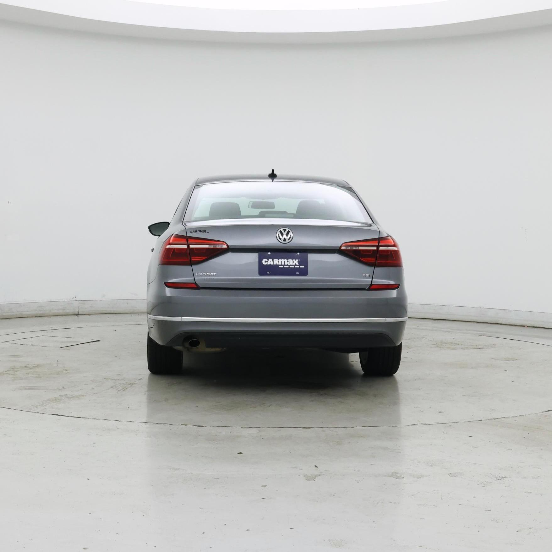 Thumbnail: 2019 Volkswagen Passat - 6
