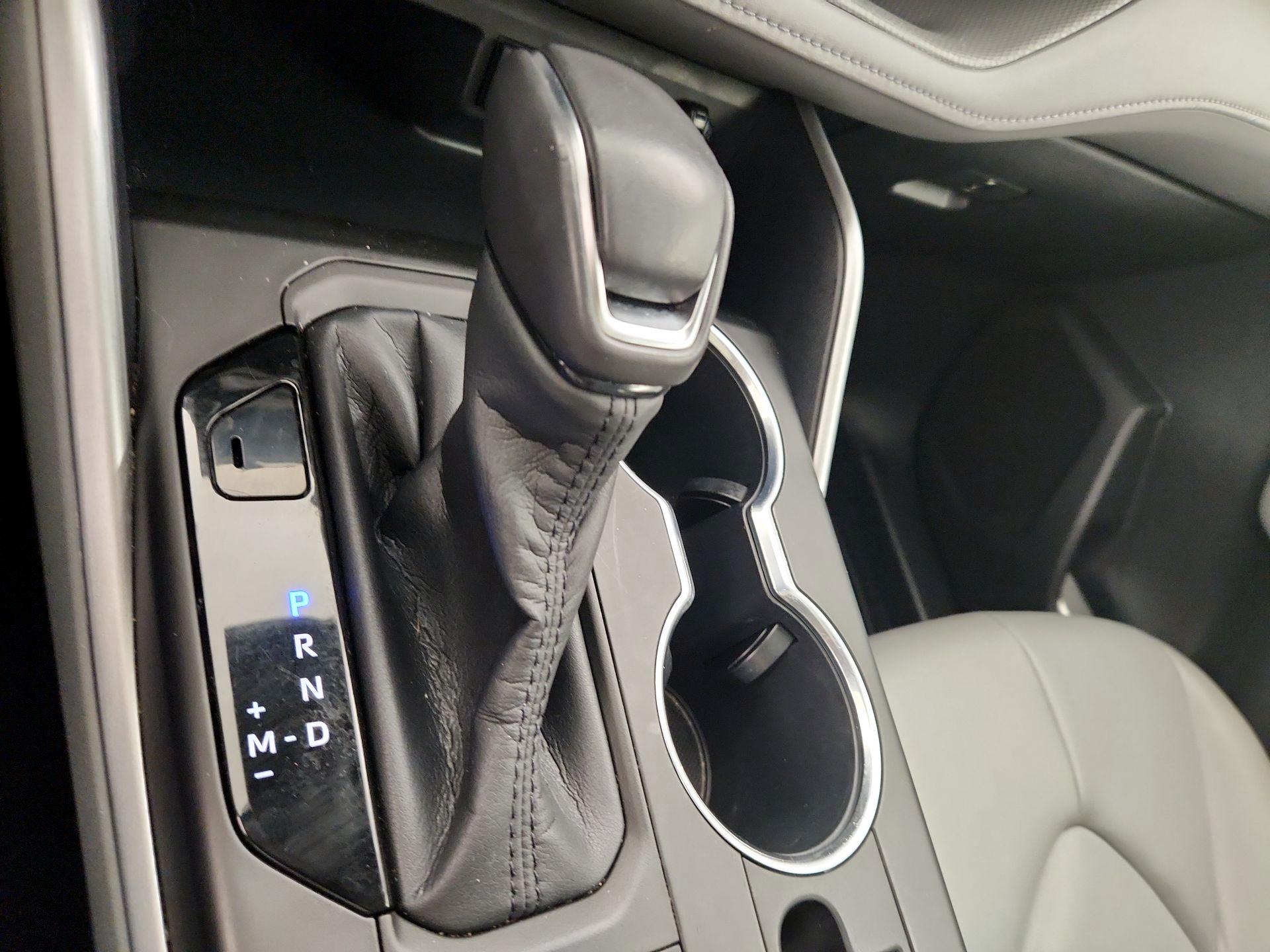 Thumbnail: 2020 Toyota Highlander - 18