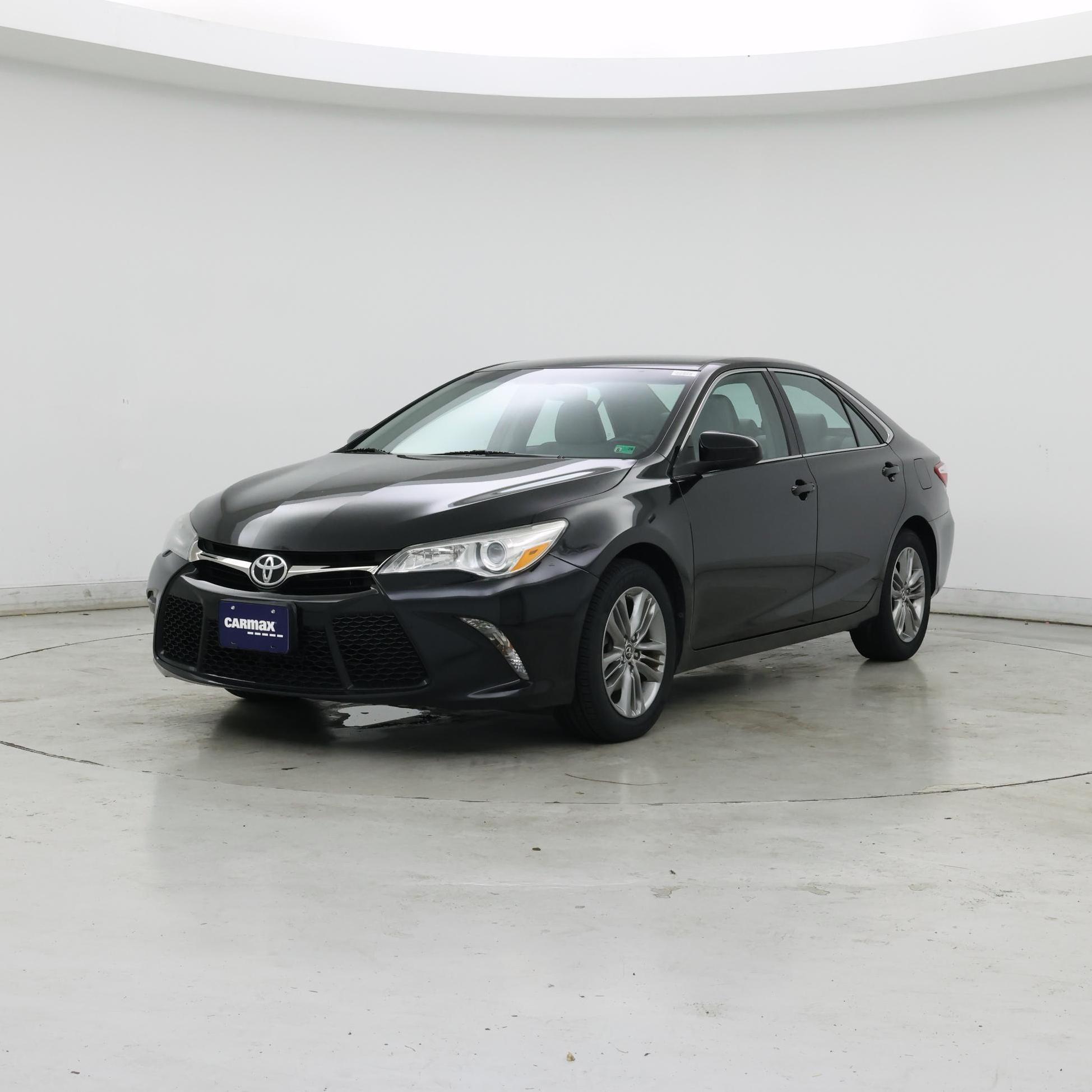 Thumbnail: 2015 Toyota Camry - 4