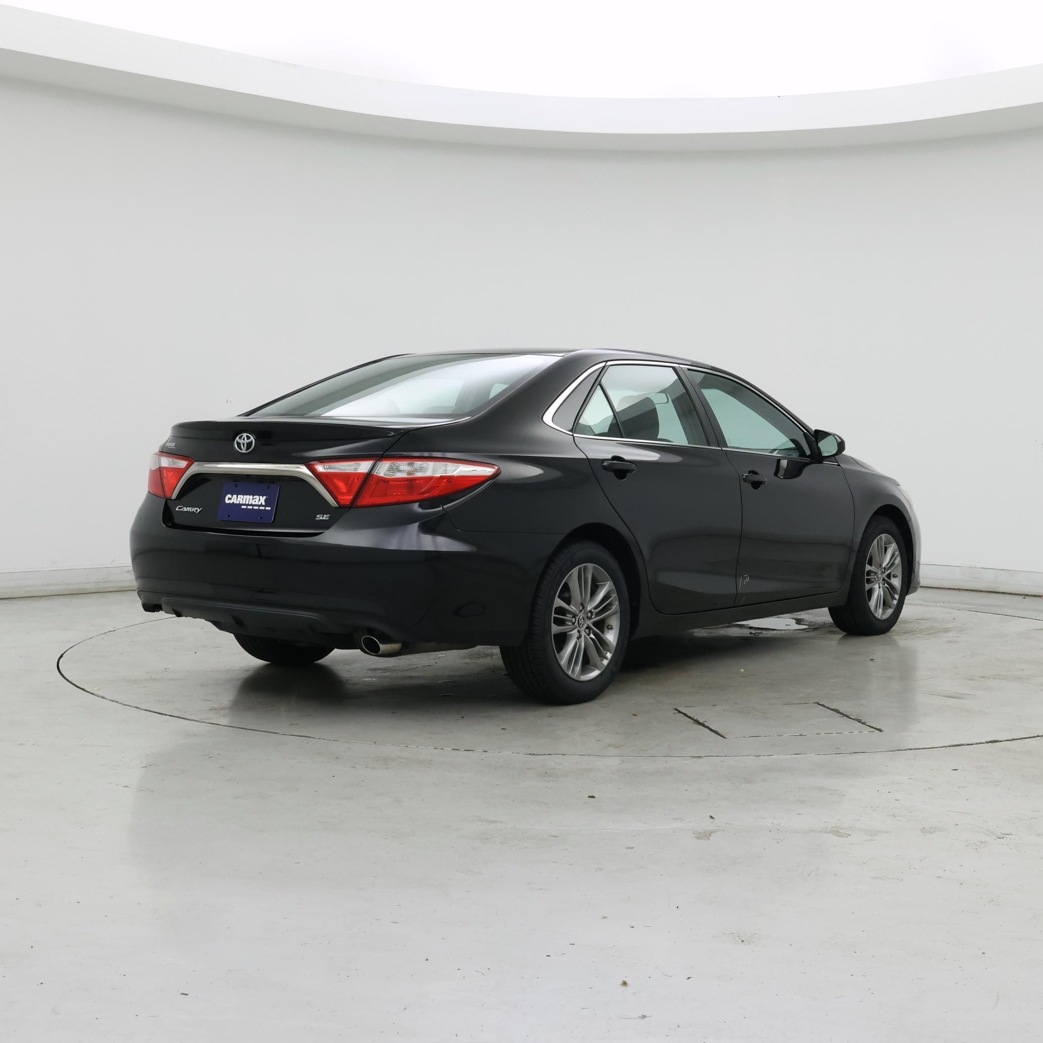 Thumbnail: 2015 Toyota Camry - 8