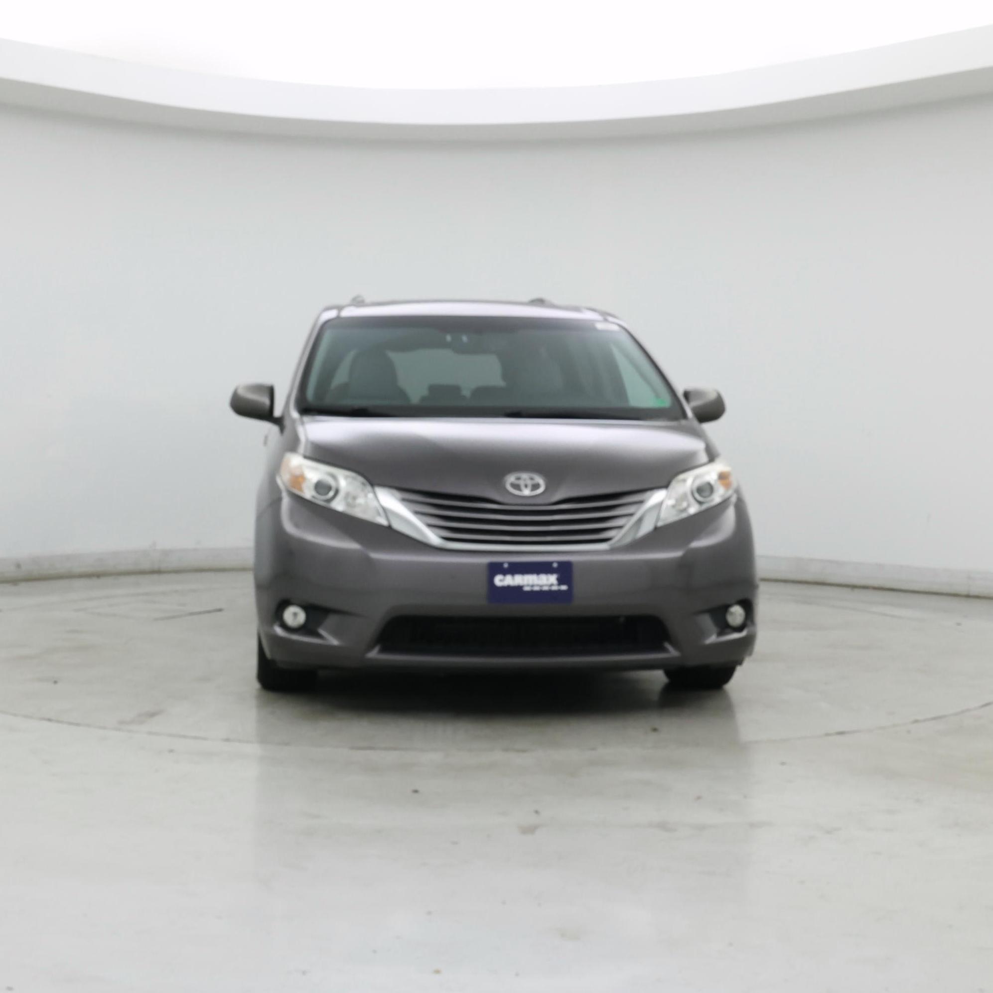 Thumbnail: 2017 Toyota Sienna - 5