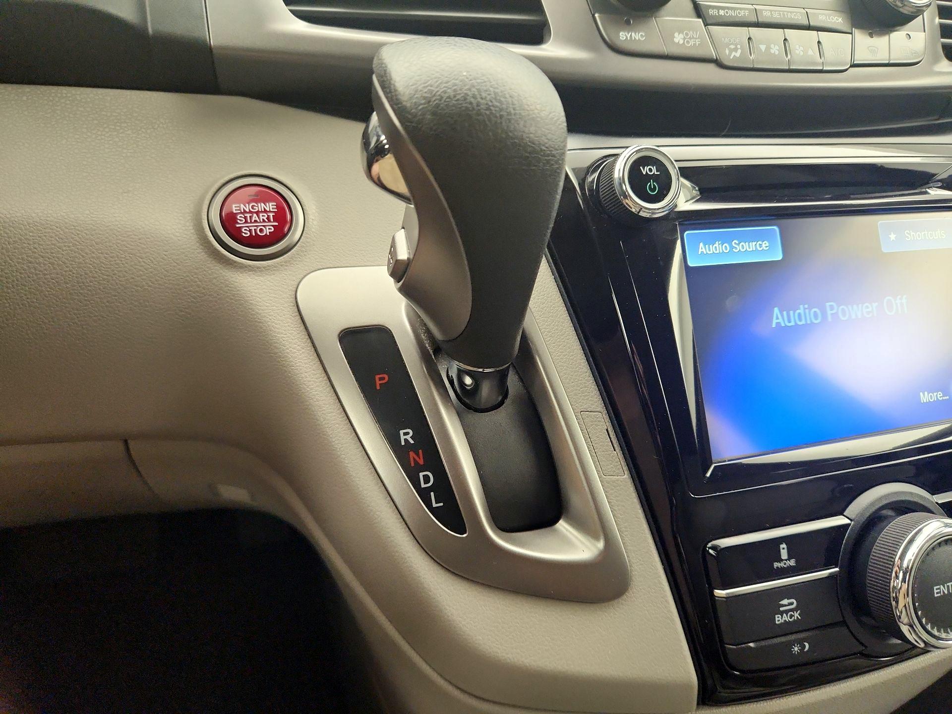 Thumbnail: 2014 Honda Odyssey - 17