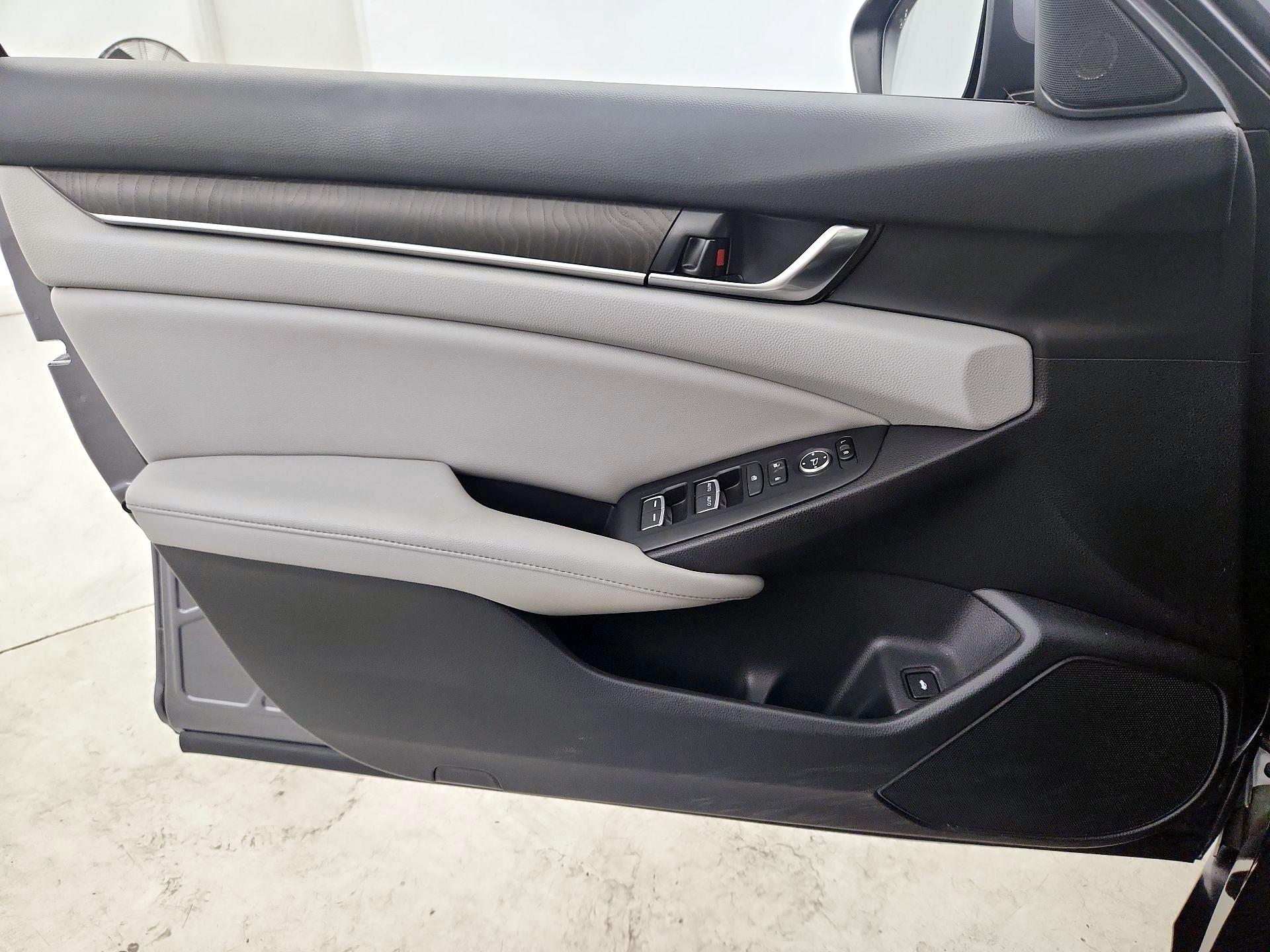 Thumbnail: 2020 Honda Accord - 12