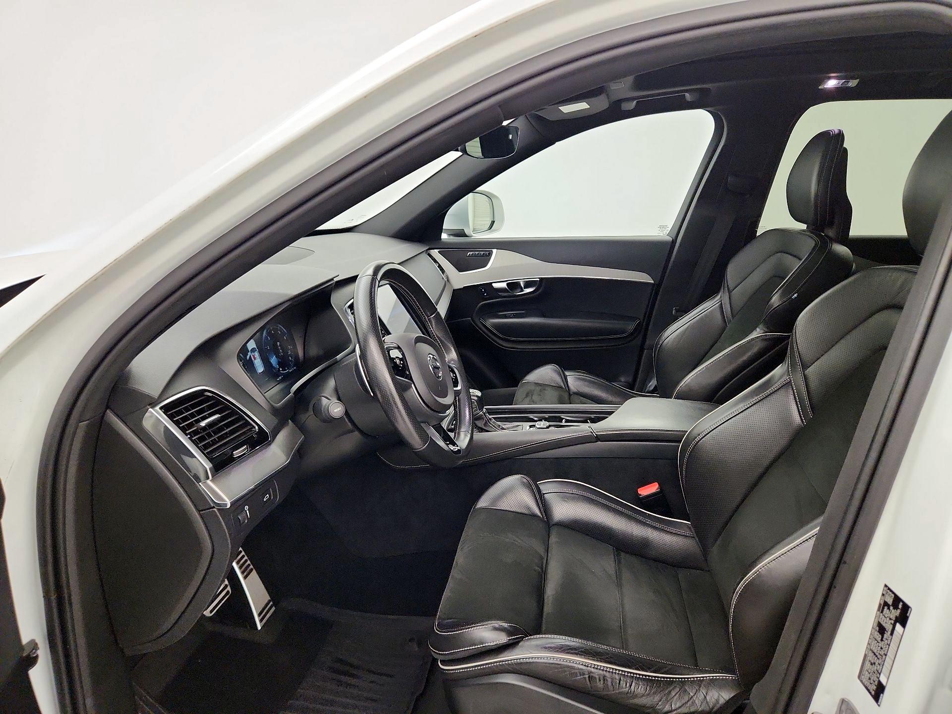 Thumbnail: 2017 Volvo XC90 - 11