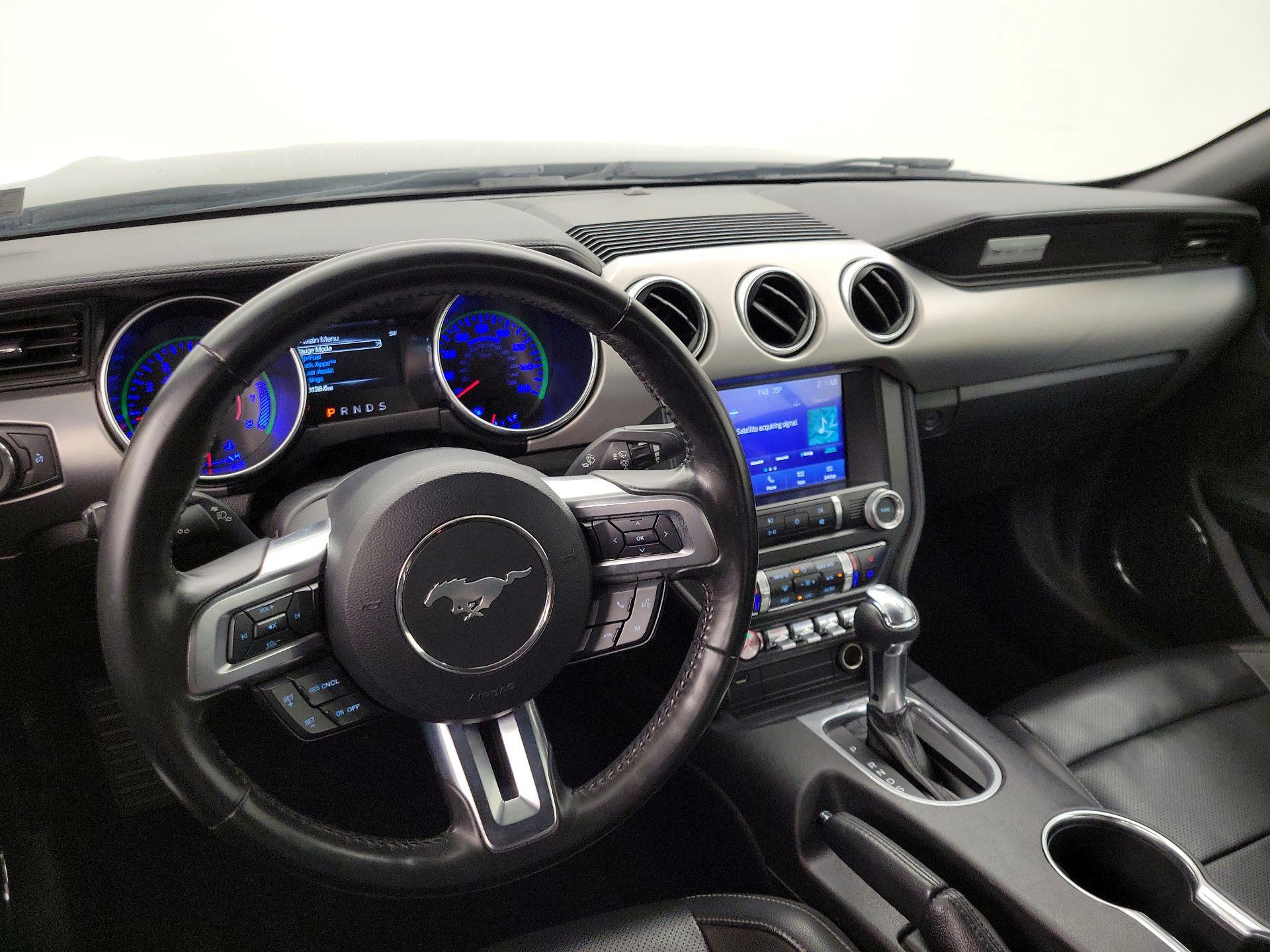 Thumbnail: 2022 Ford Mustang - 9