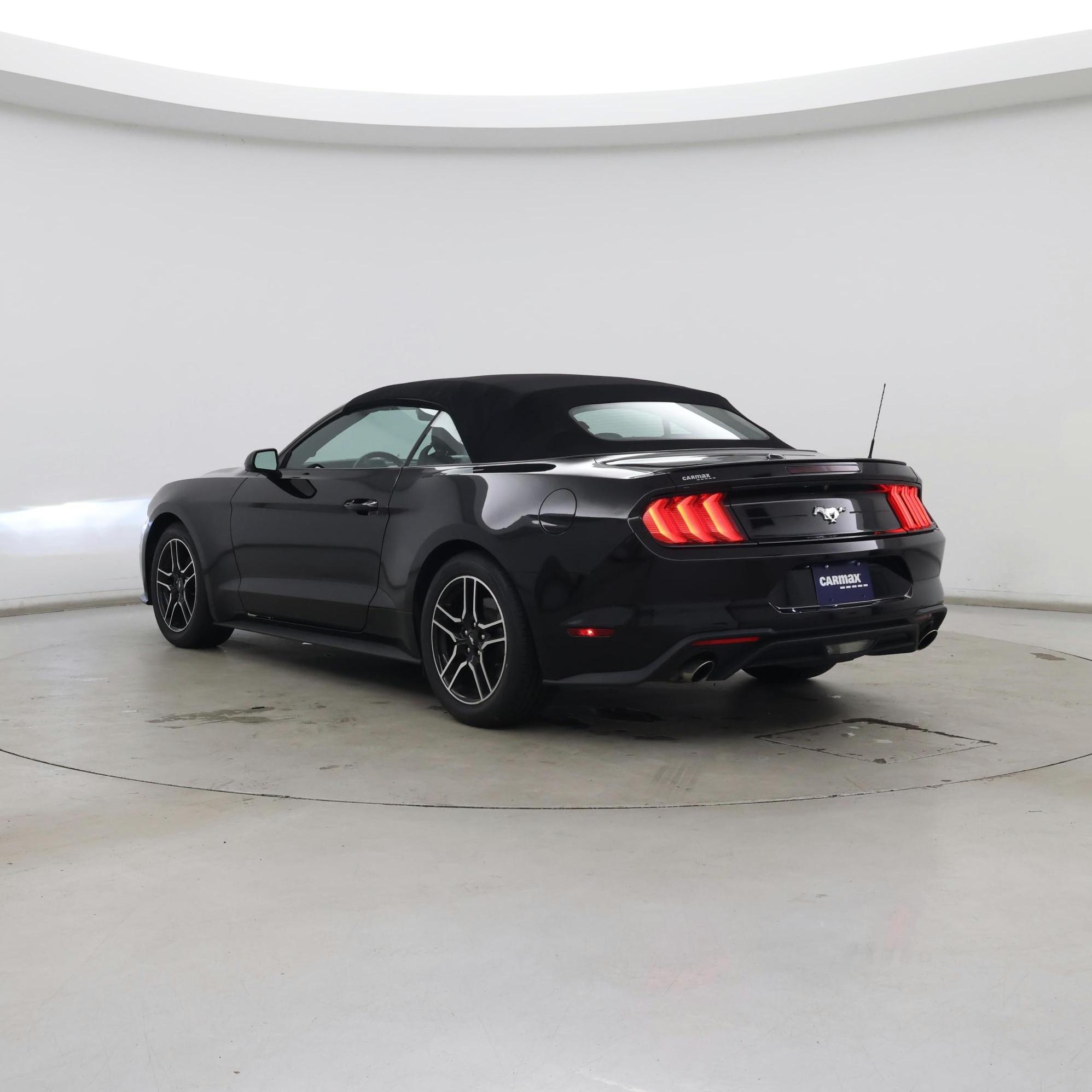 Thumbnail: 2022 Ford Mustang - 2