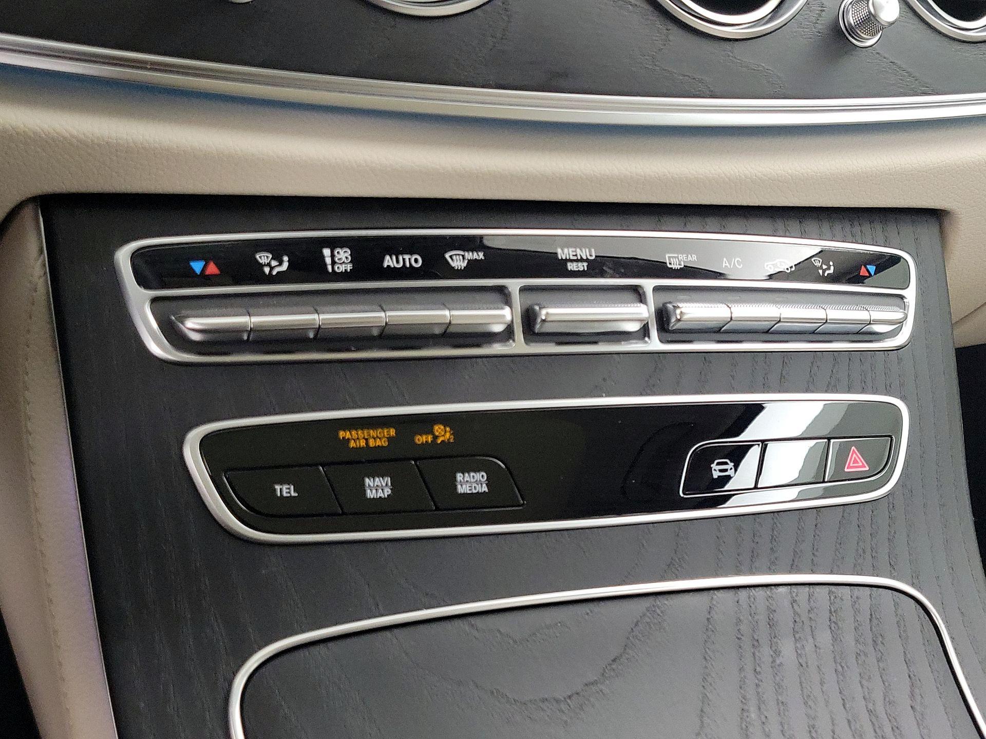 Thumbnail: 2022 Mercedes-Benz E-Class - 17