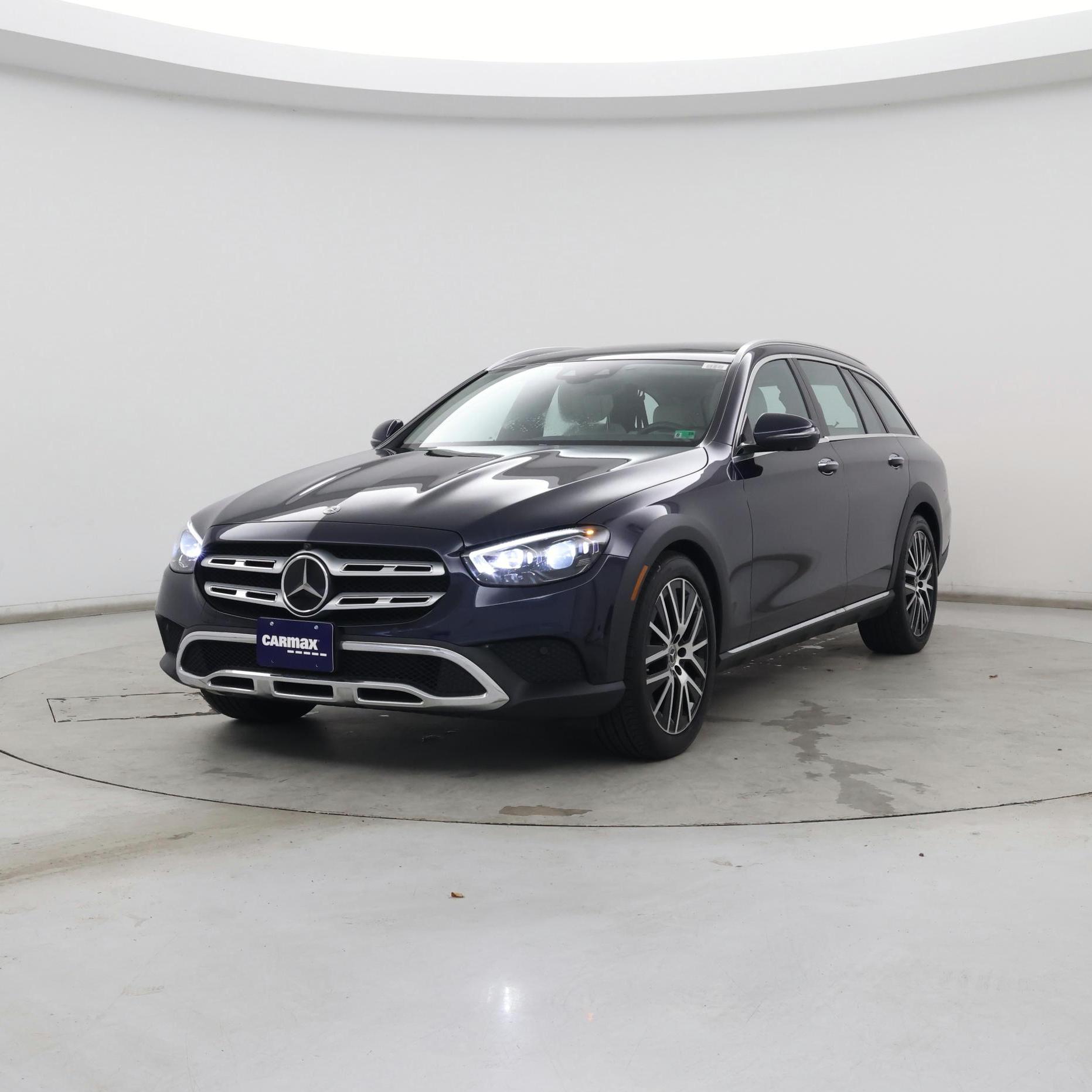 Thumbnail: 2022 Mercedes-Benz E-Class - 4