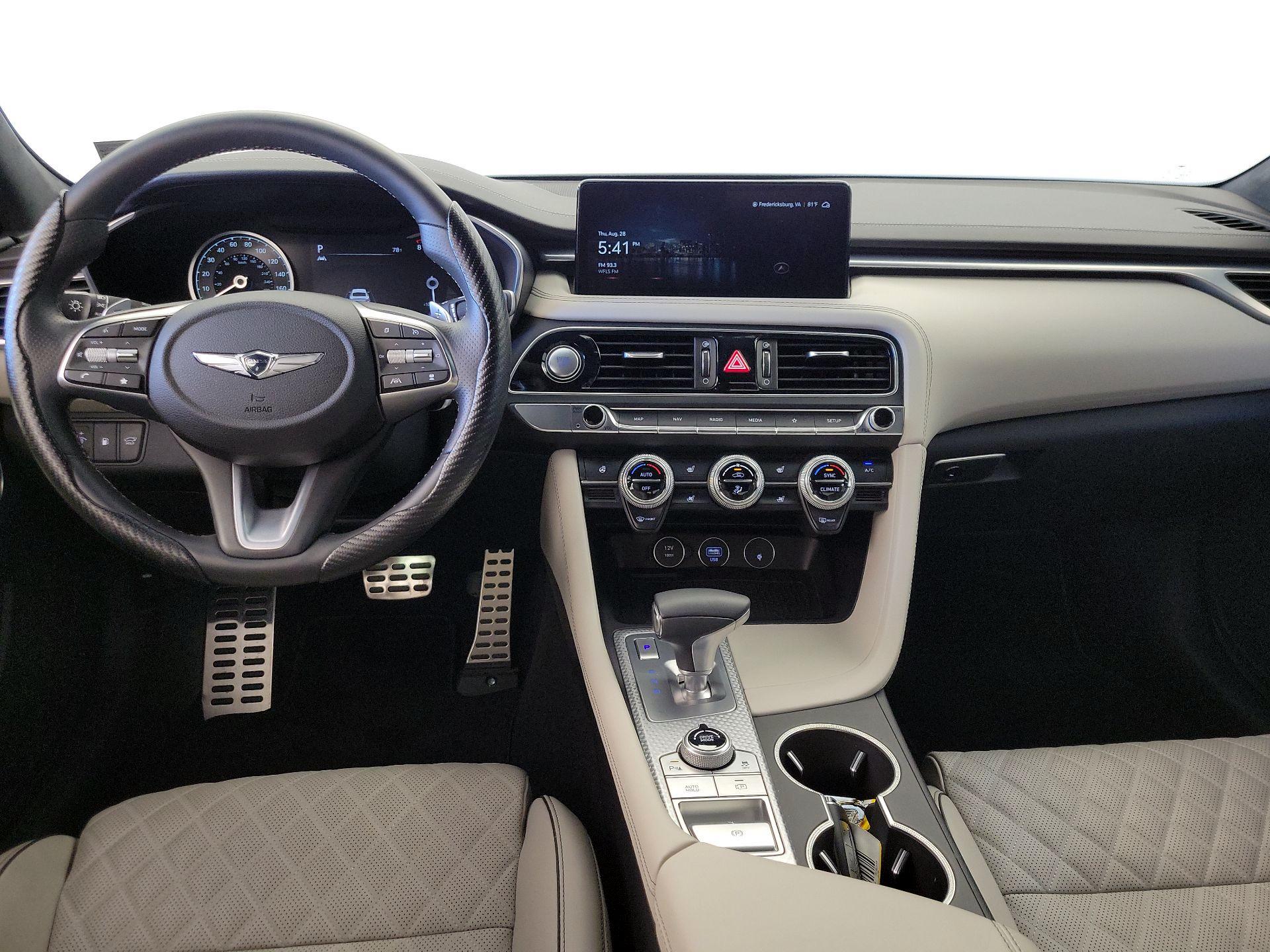 Thumbnail: 2023 Genesis G70 - 9