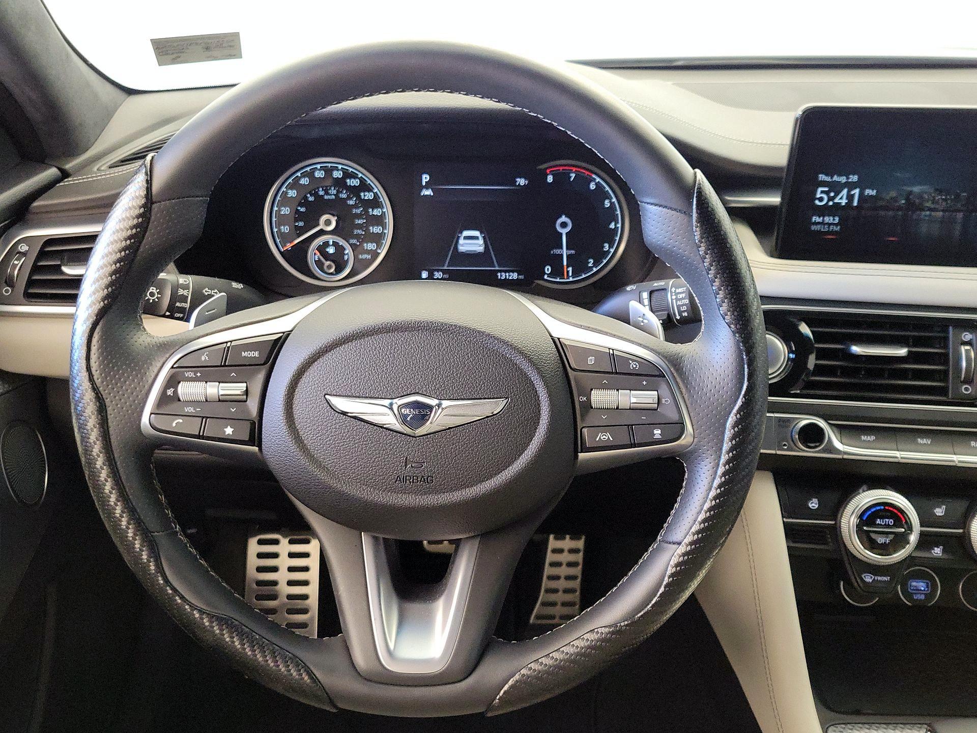Thumbnail: 2023 Genesis G70 - 10