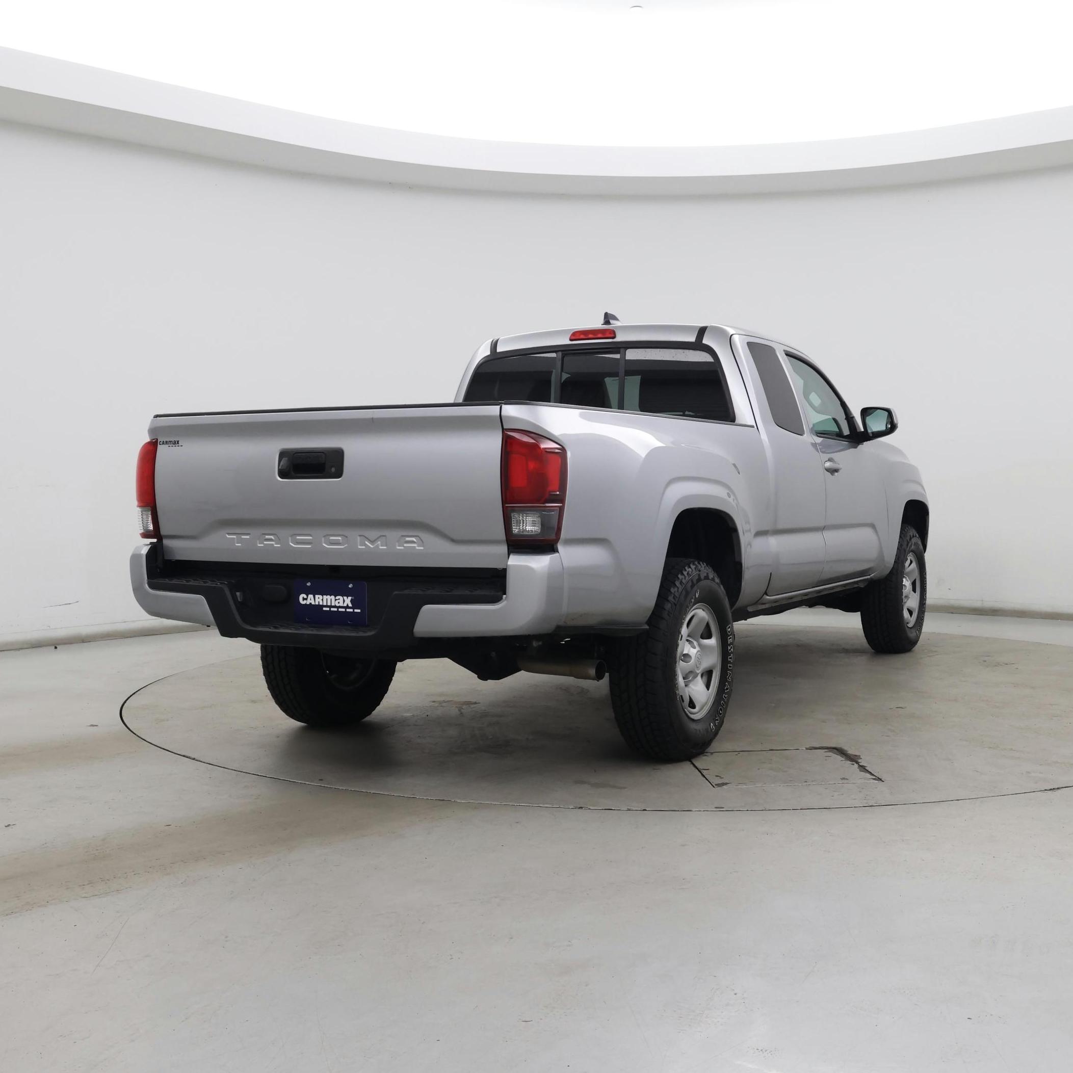 Thumbnail: 2022 Toyota Tacoma - 8