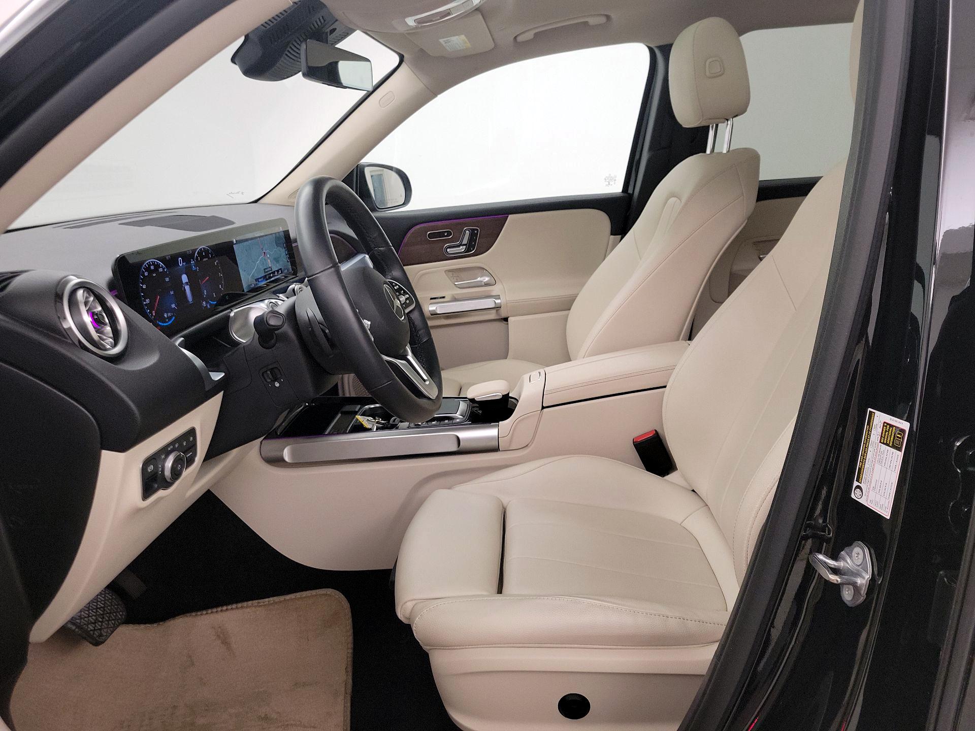 Thumbnail: 2023 Mercedes-Benz GLB - 11