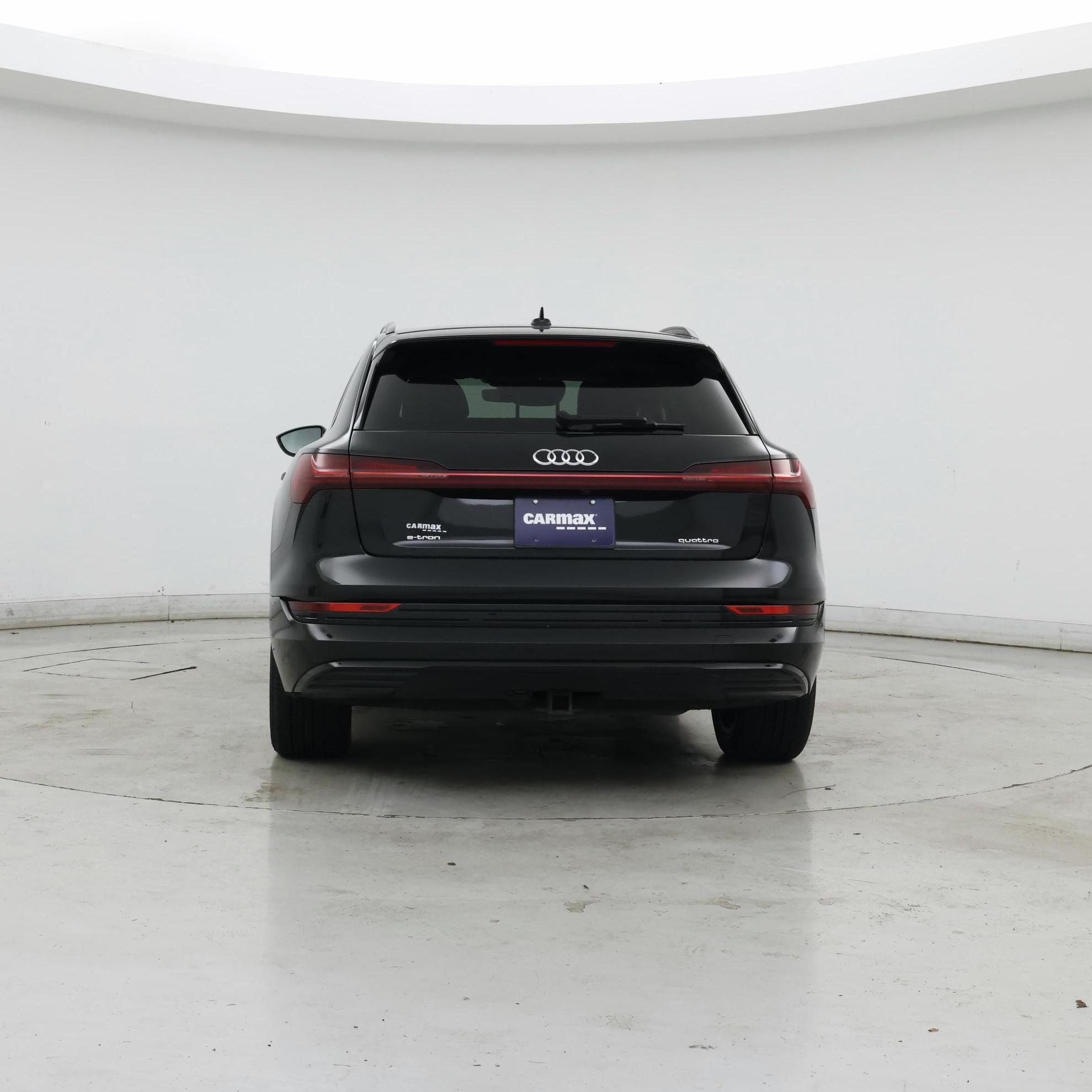 Thumbnail: 2021 Audi e-tron - 6