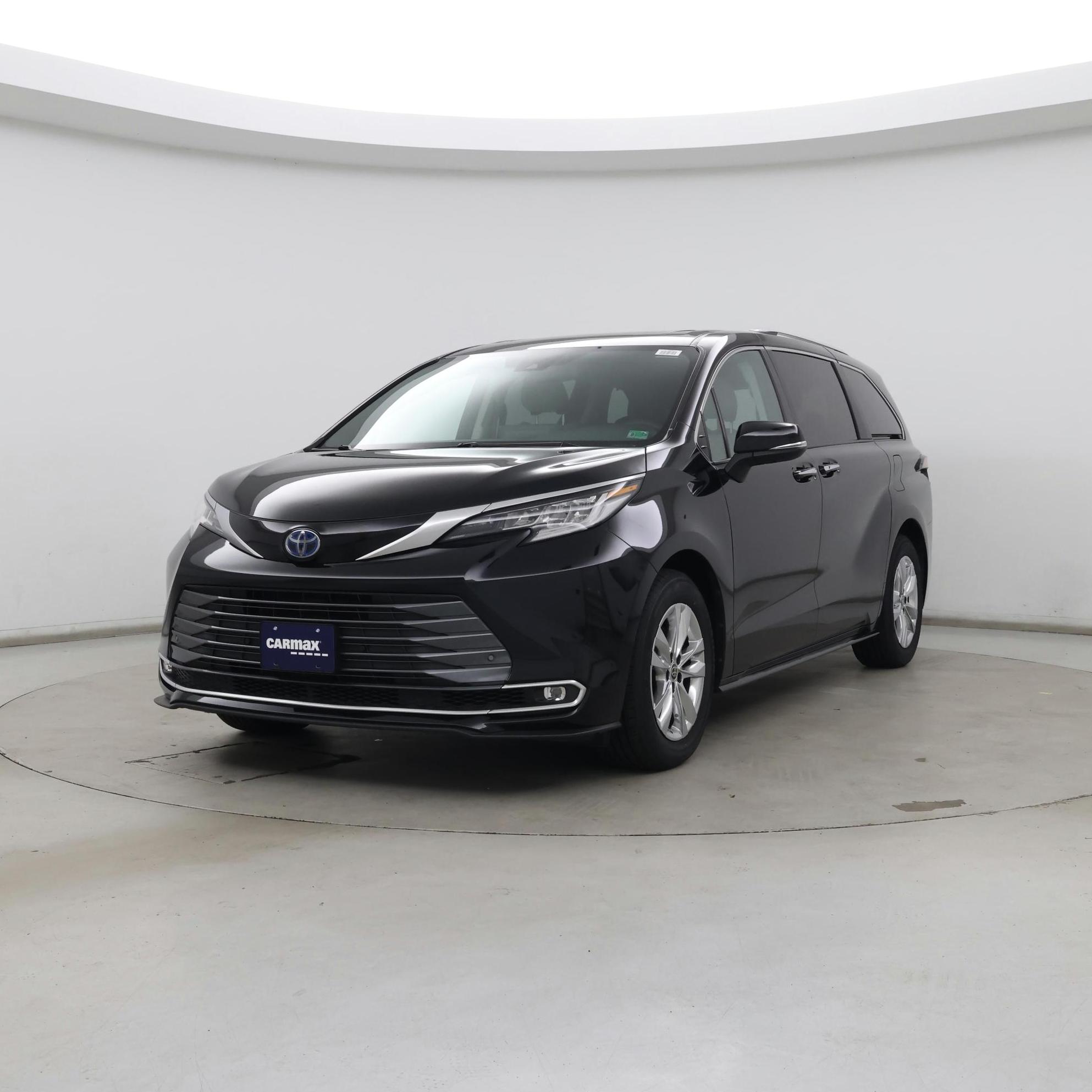 Thumbnail: 2022 Toyota Sienna - 4