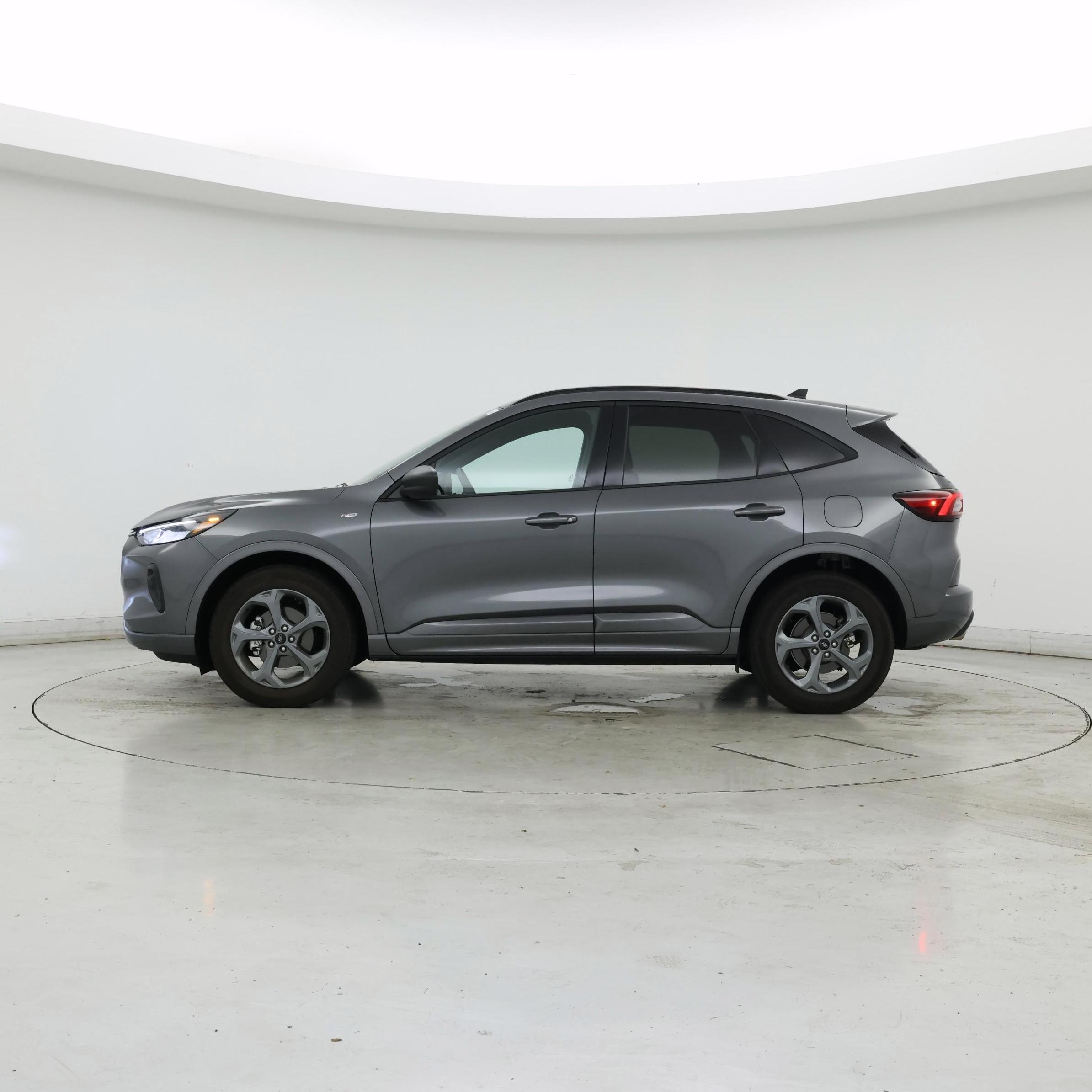 Thumbnail: 2023 Ford Escape - 3