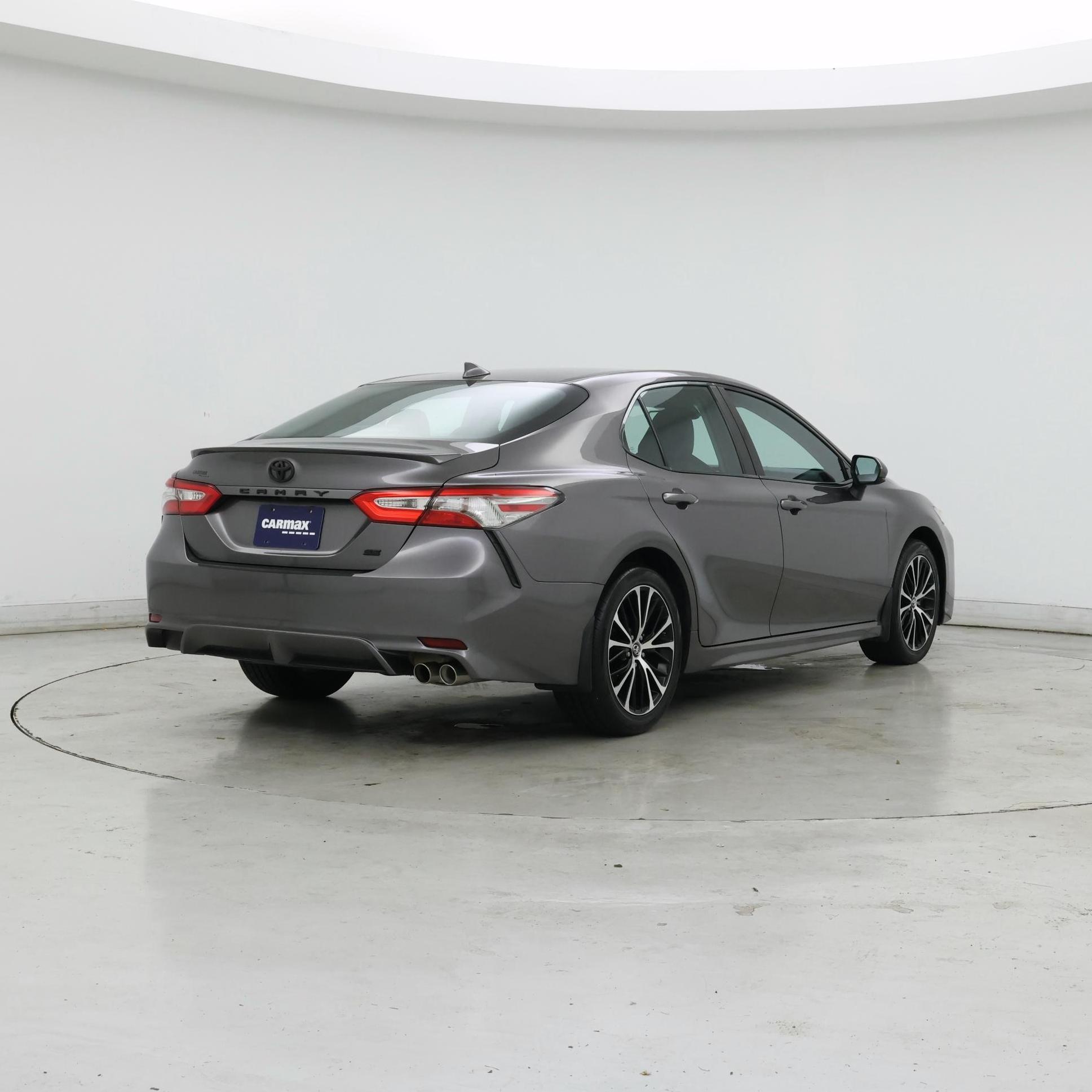 Thumbnail: 2019 Toyota Camry - 8
