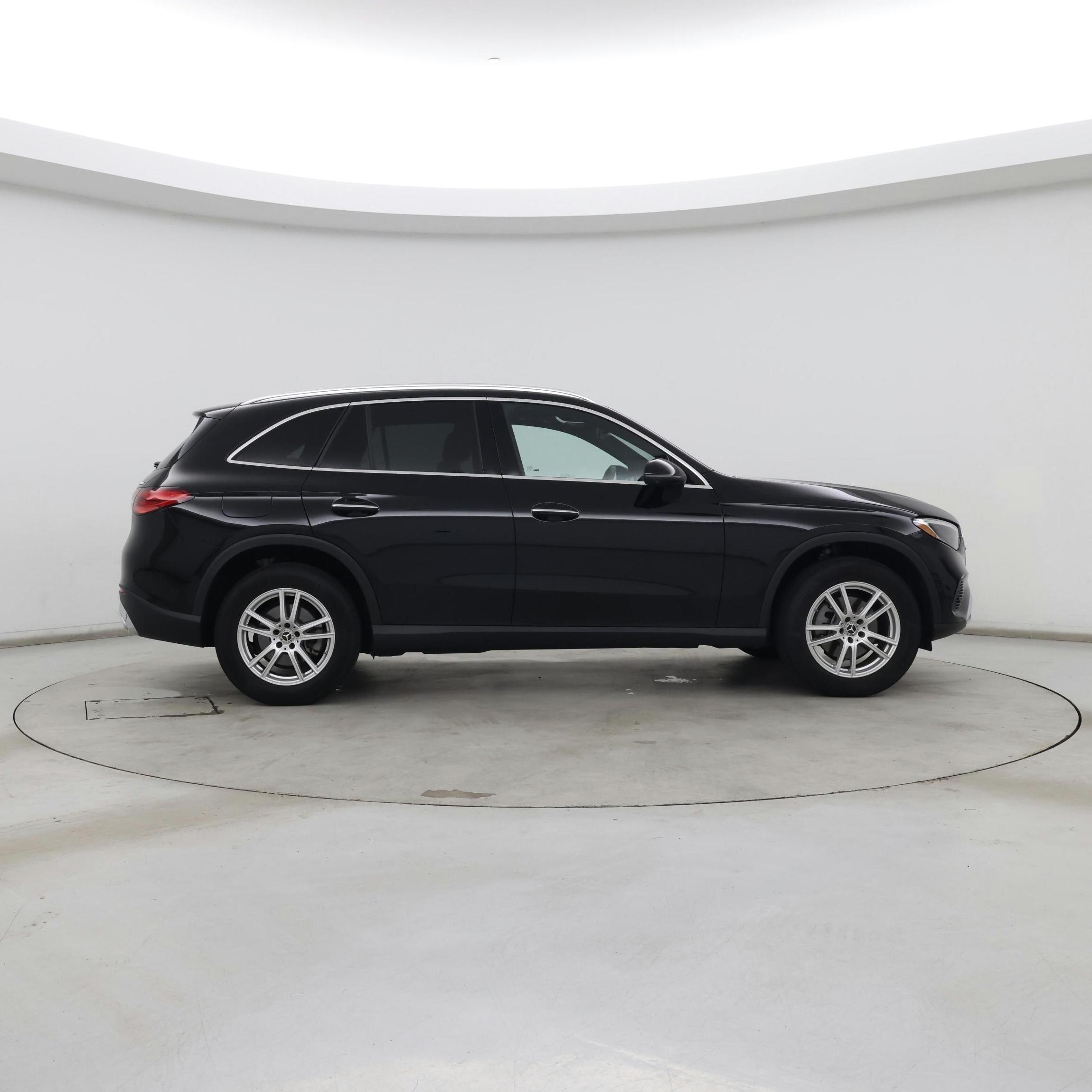 Thumbnail: 2023 Mercedes-Benz GLC - 7