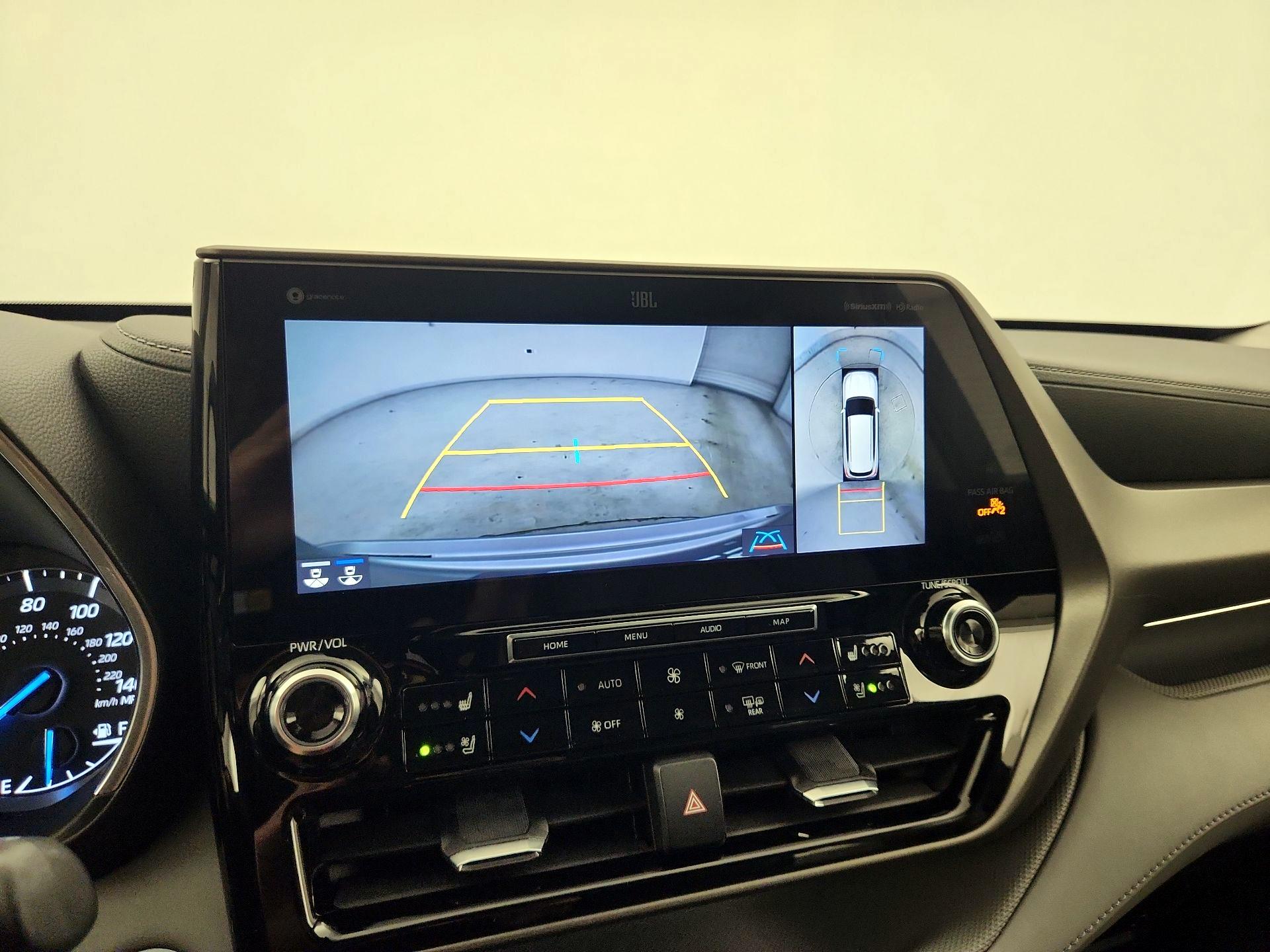 Thumbnail: 2021 Toyota Highlander - 14