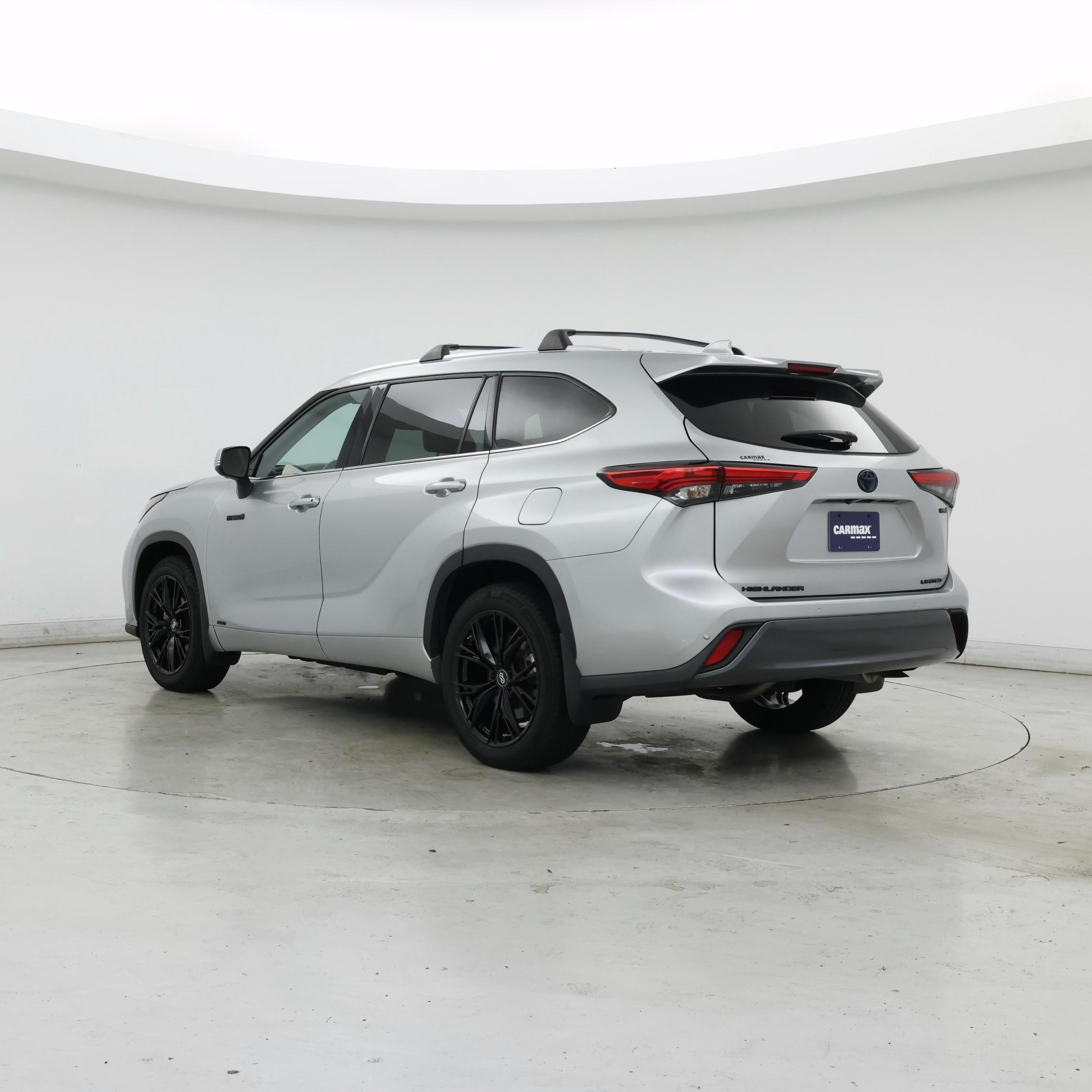 Thumbnail: 2021 Toyota Highlander - 2