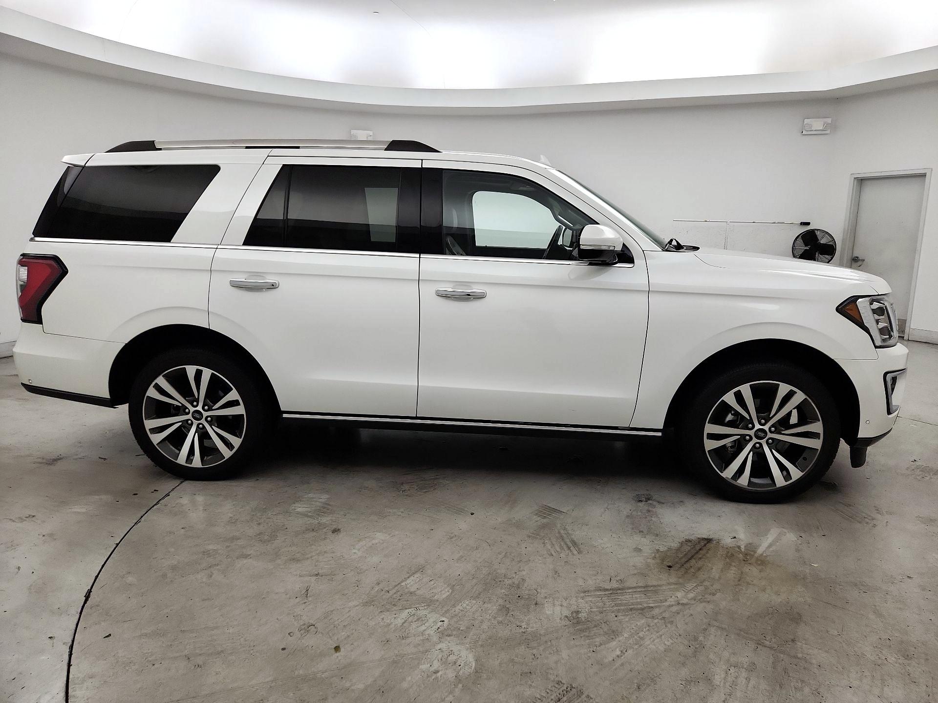 Thumbnail: 2021 Ford Expedition - 4