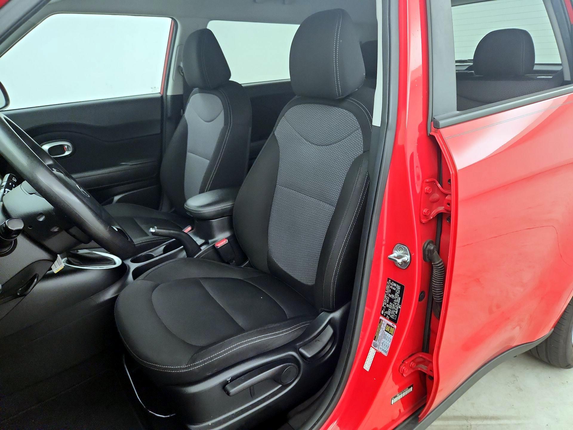Thumbnail: 2017 Kia Soul - 11