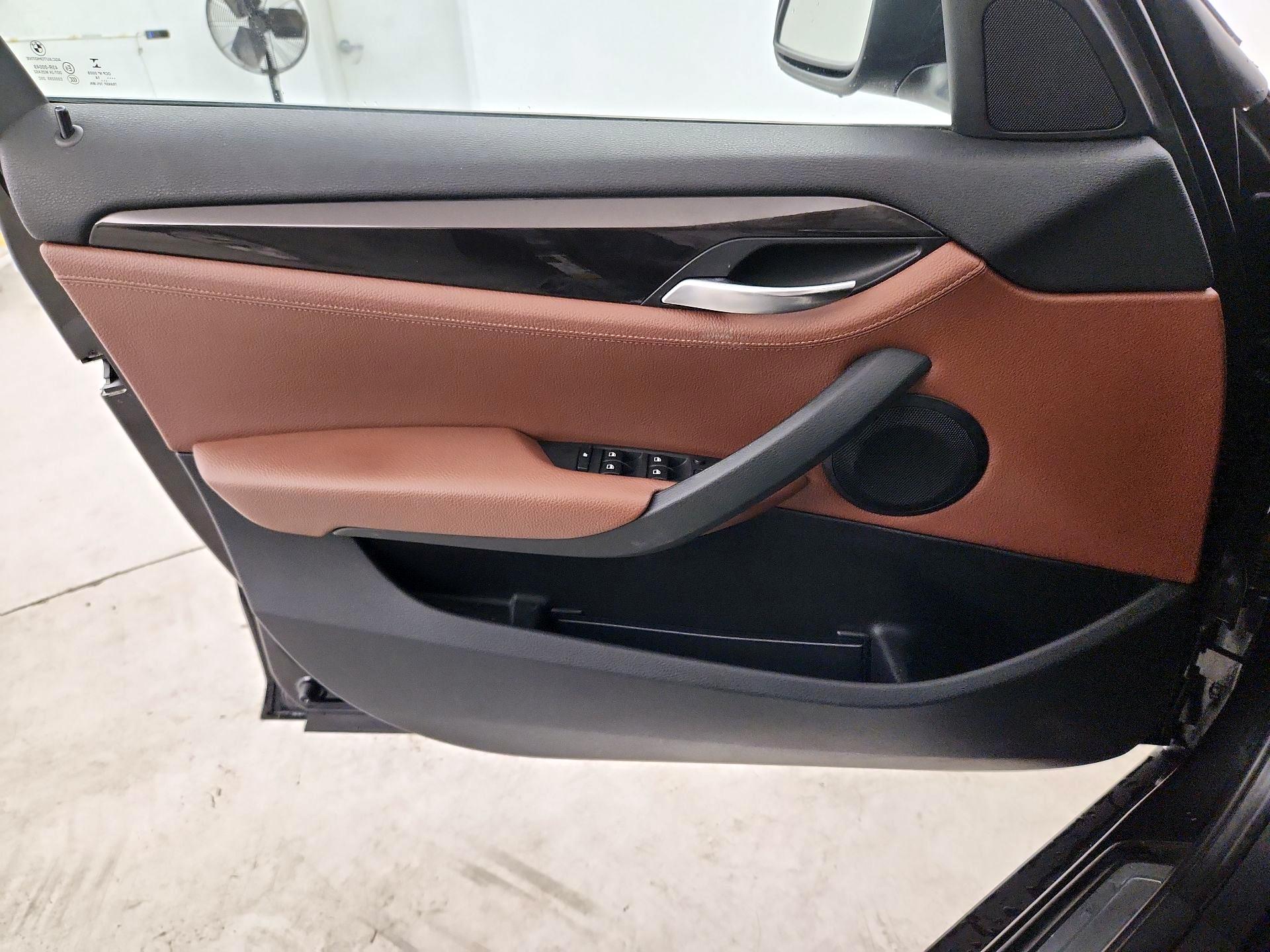 Thumbnail: 2015 BMW X1 - 12