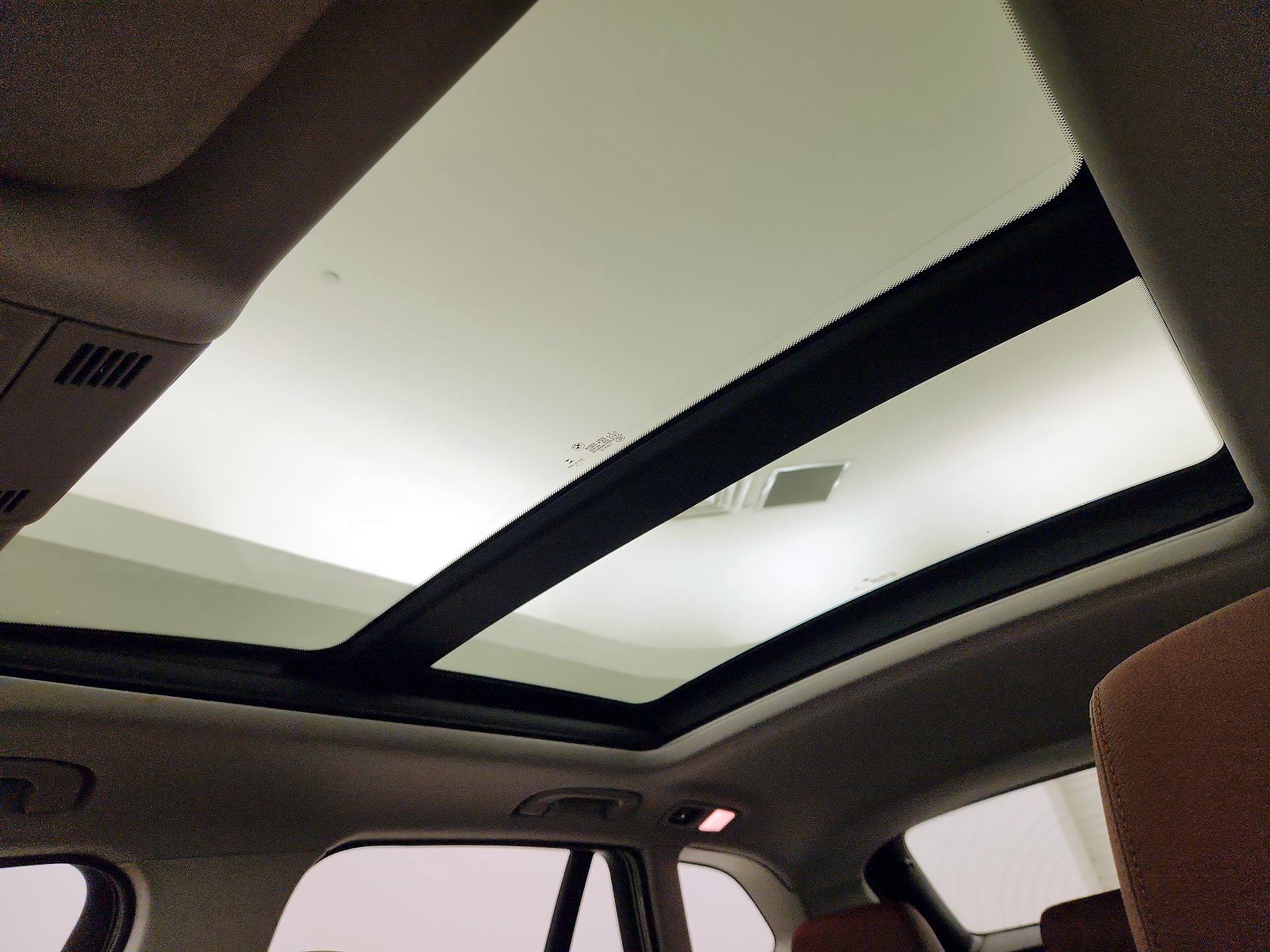 Thumbnail: 2015 BMW X1 - 20