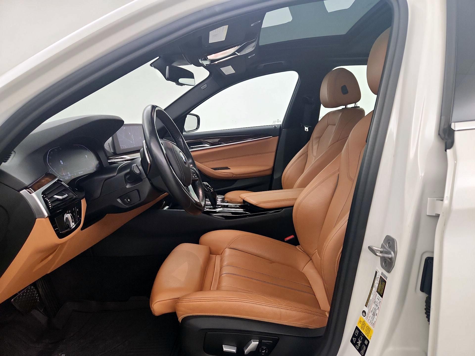 Thumbnail: 2020 BMW 5 Series - 11