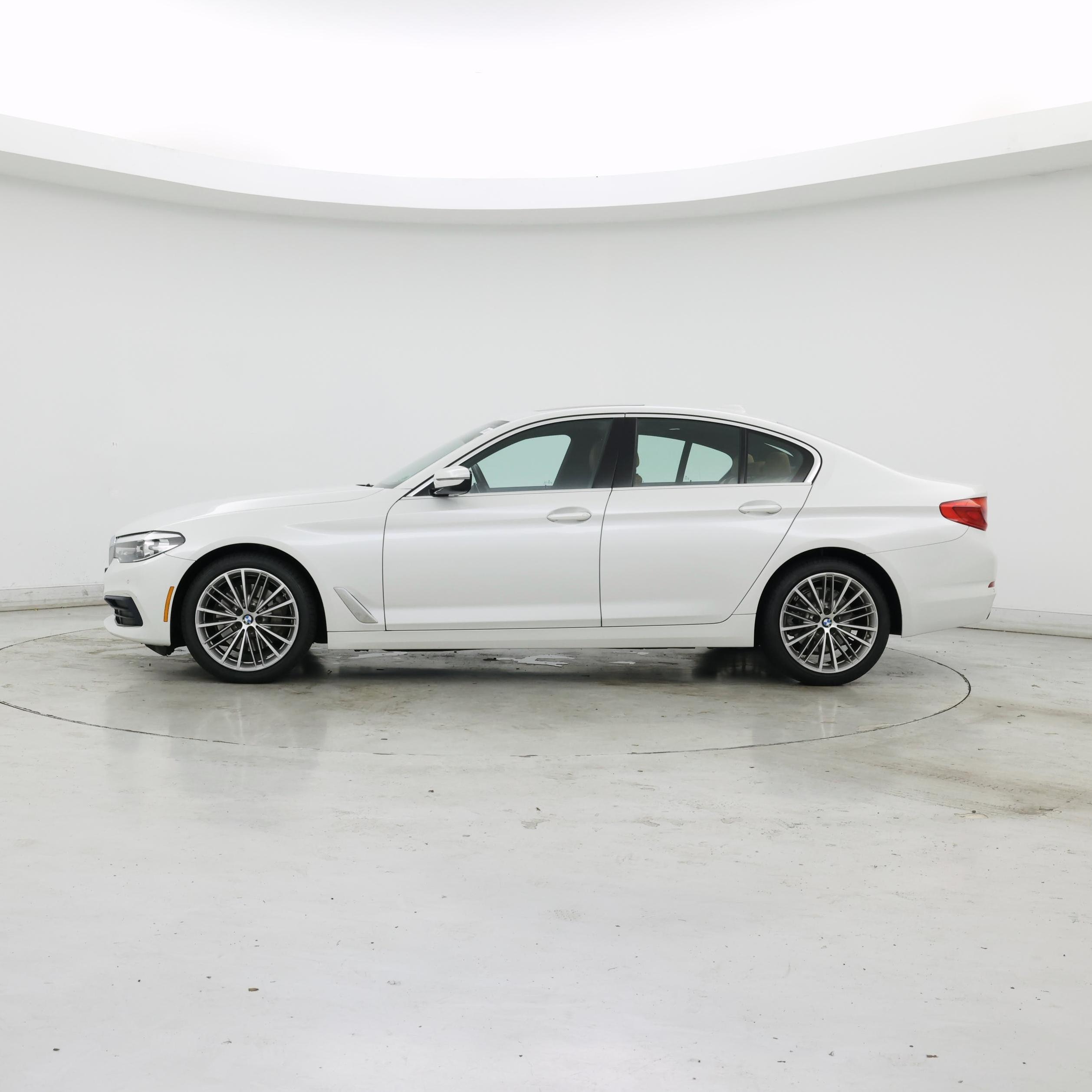 Thumbnail: 2020 BMW 5 Series - 3