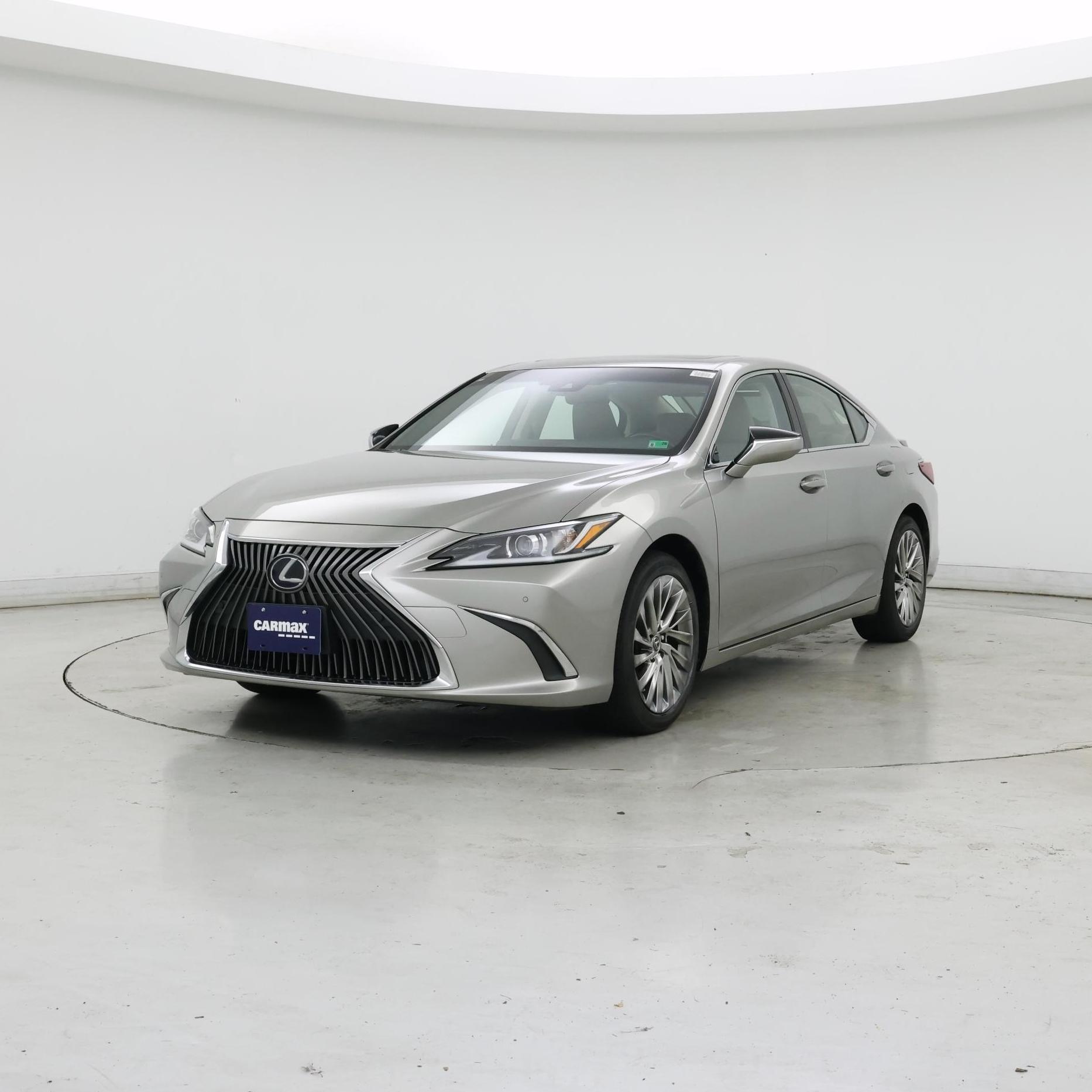 Thumbnail: 2019 Lexus ES - 4