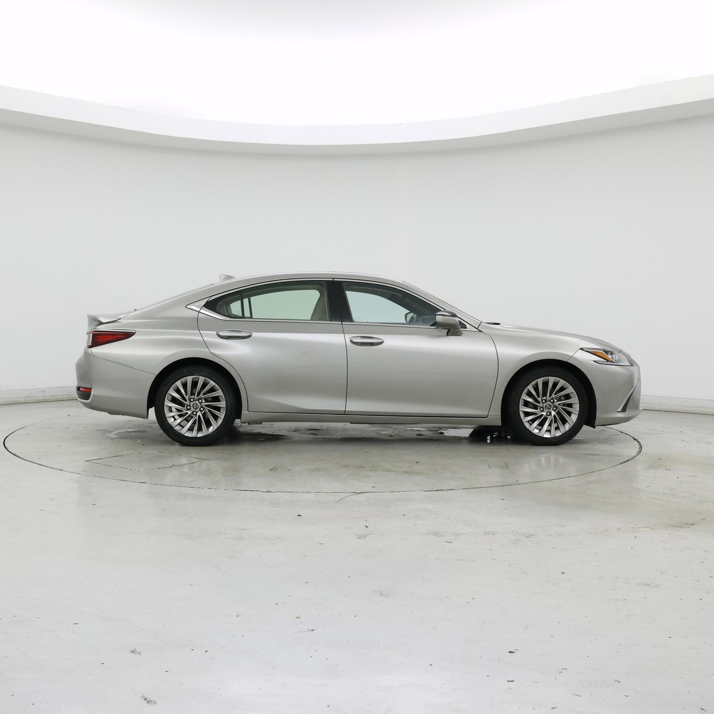 Thumbnail: 2019 Lexus ES - 7