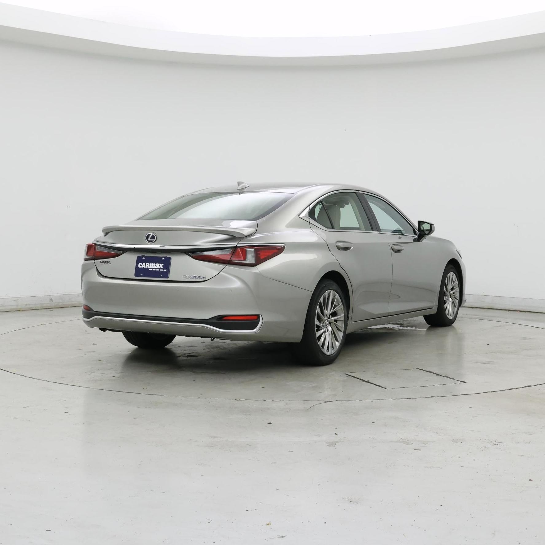 Thumbnail: 2019 Lexus ES - 8