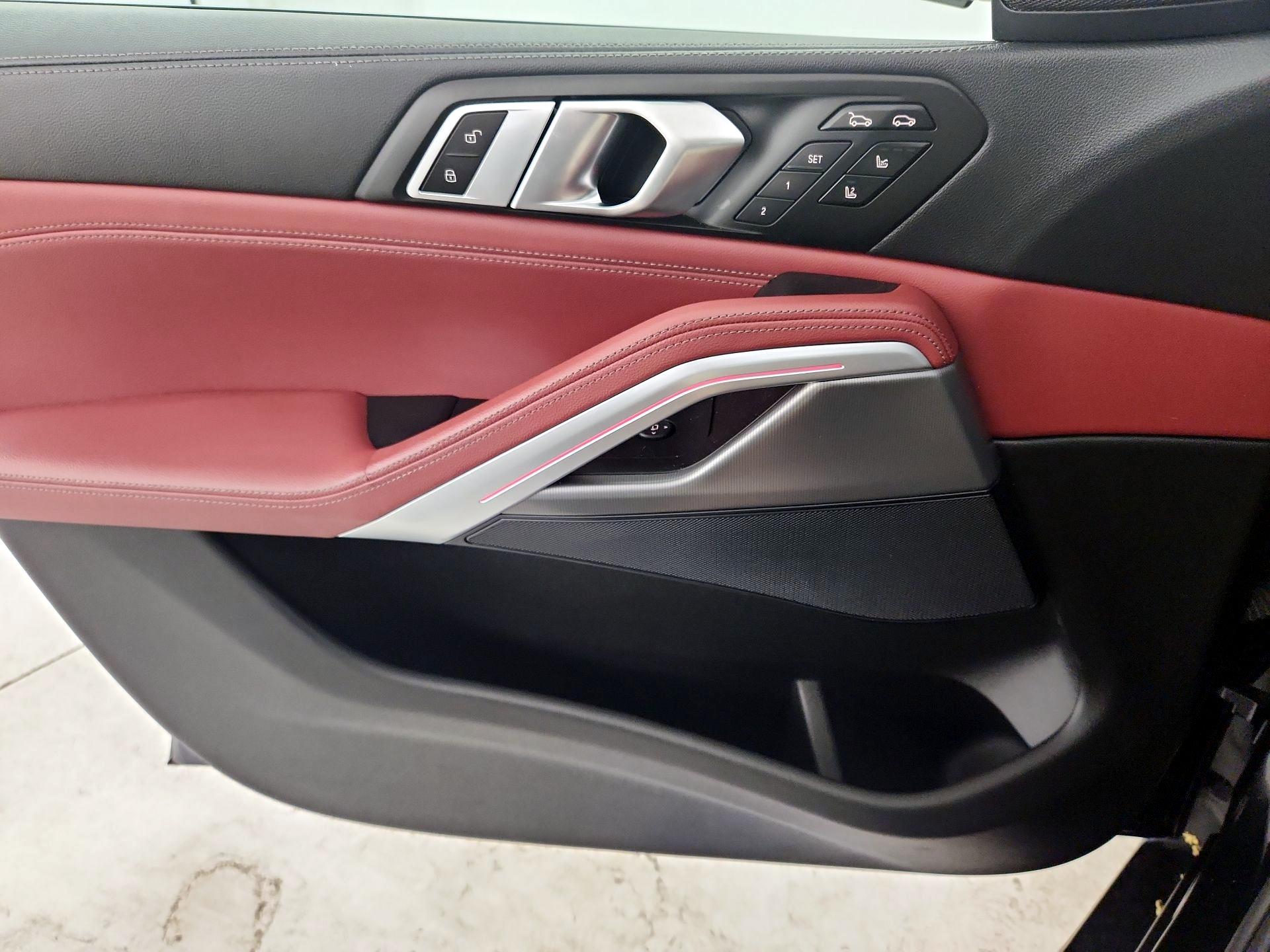 Thumbnail: 2022 BMW X6 - 12