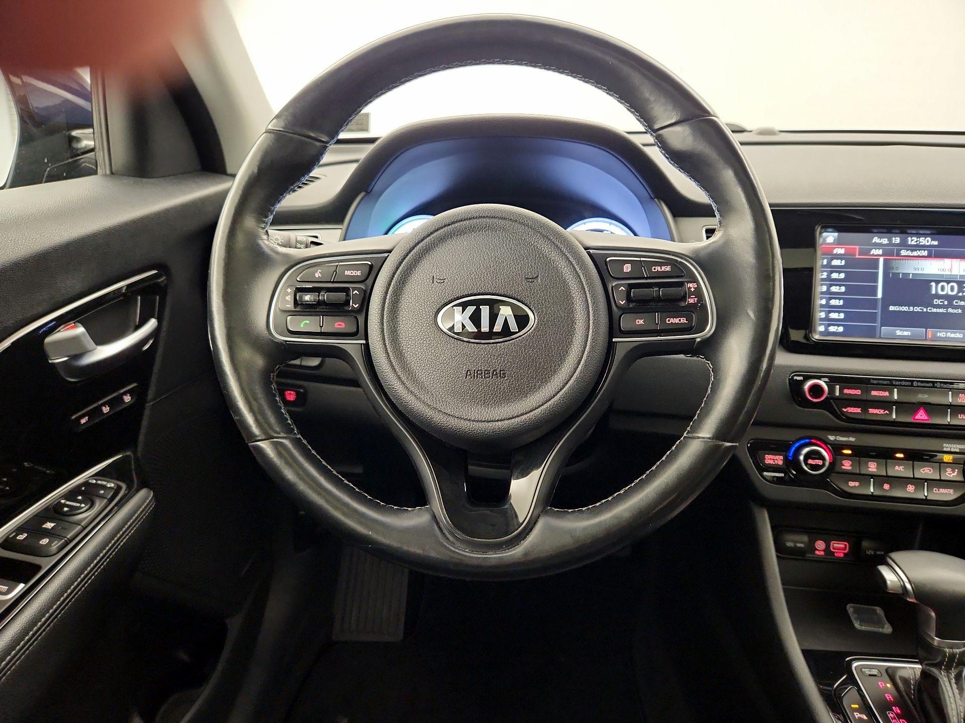 Thumbnail: 2017 Kia Niro - 10