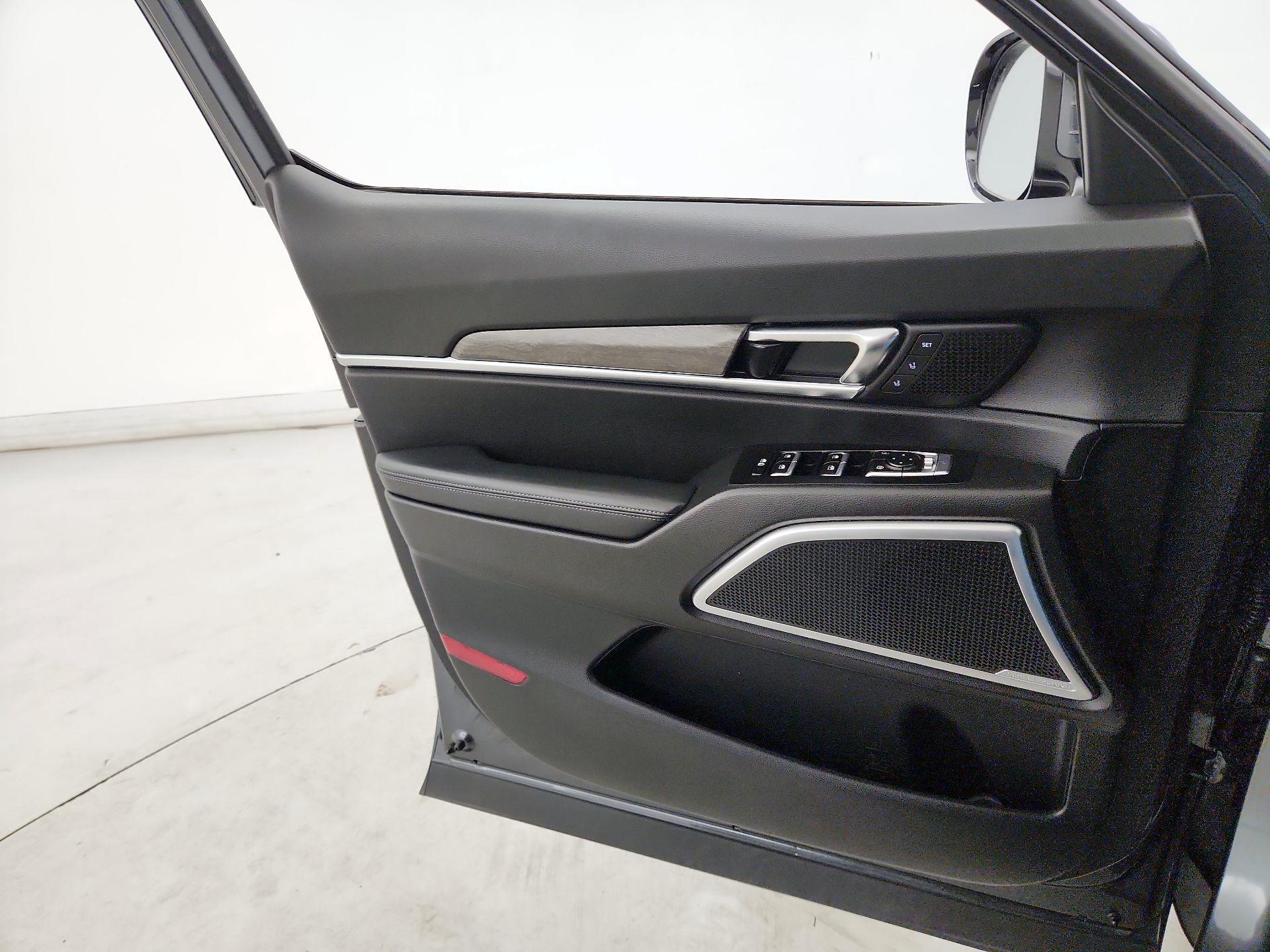 Thumbnail: 2021 Kia Telluride - 12