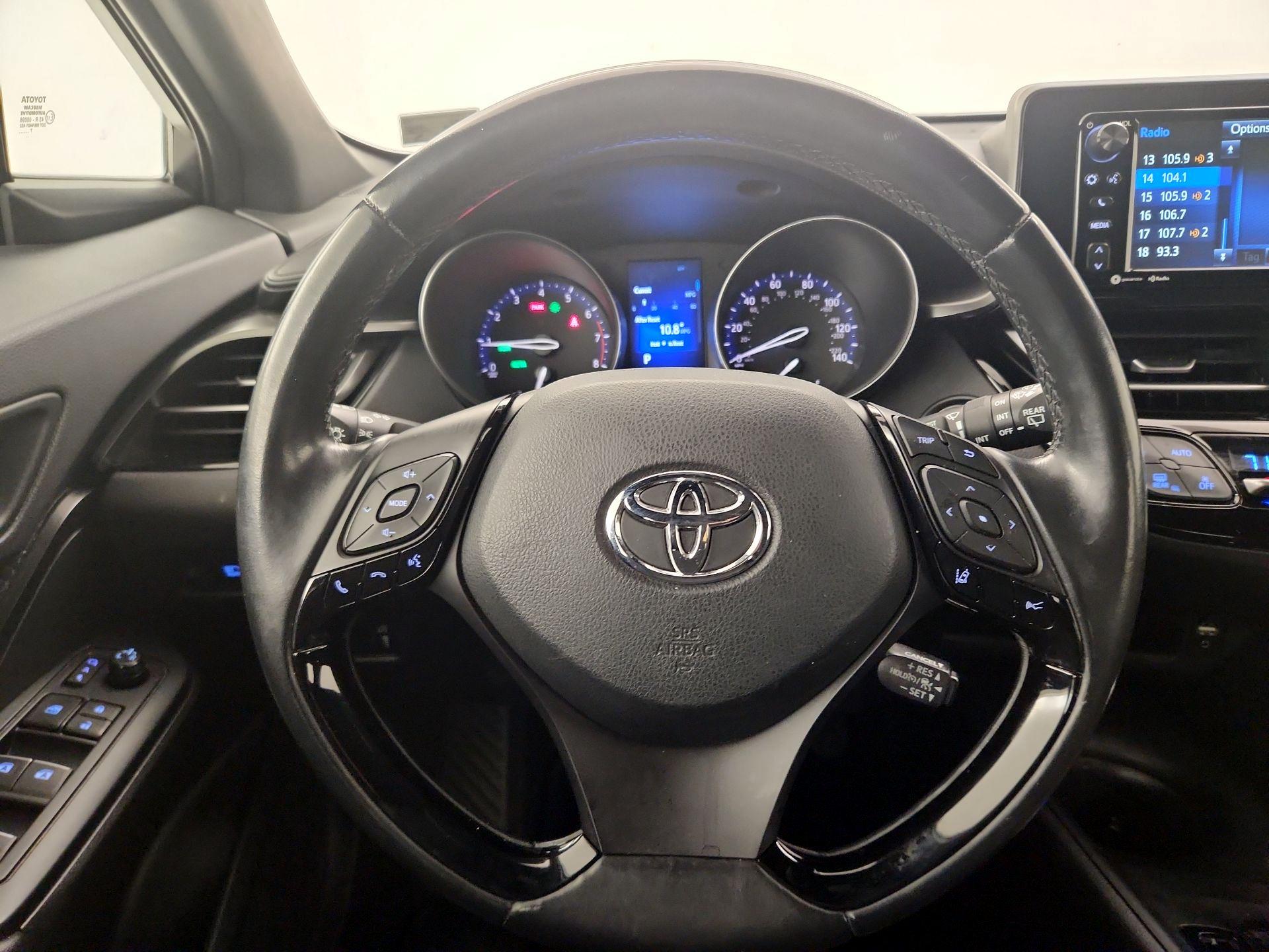 Thumbnail: 2018 Toyota C-HR - 10