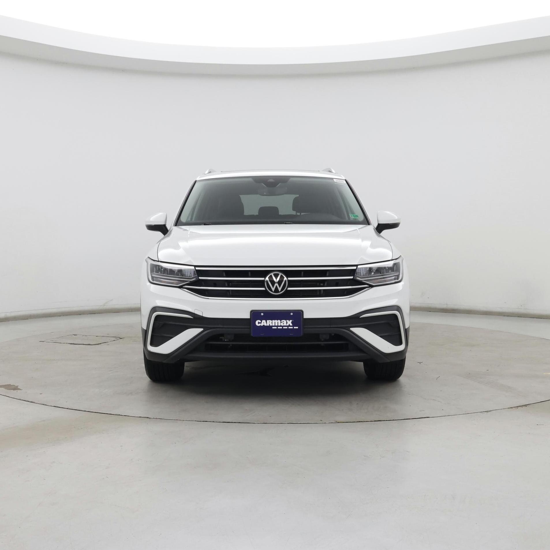 Thumbnail: 2022 Volkswagen Tiguan - 5