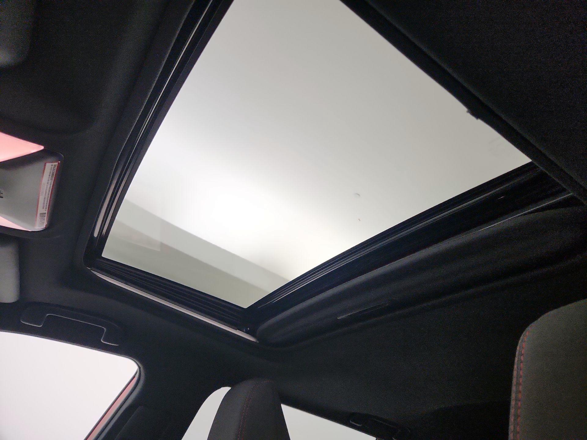 Thumbnail: 2021 Toyota RAV4 - 19