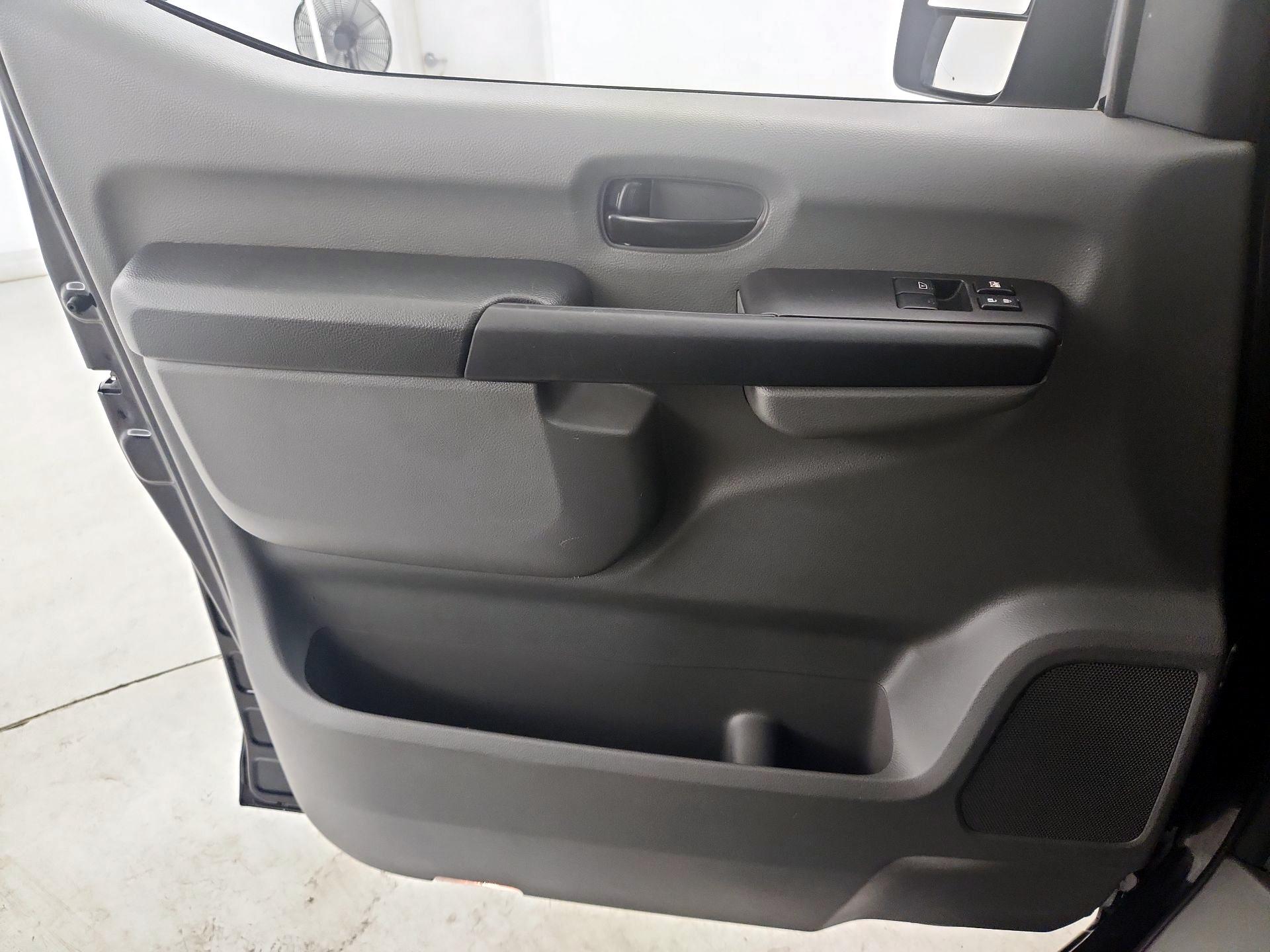 Thumbnail: 2016 Nissan NV - 12