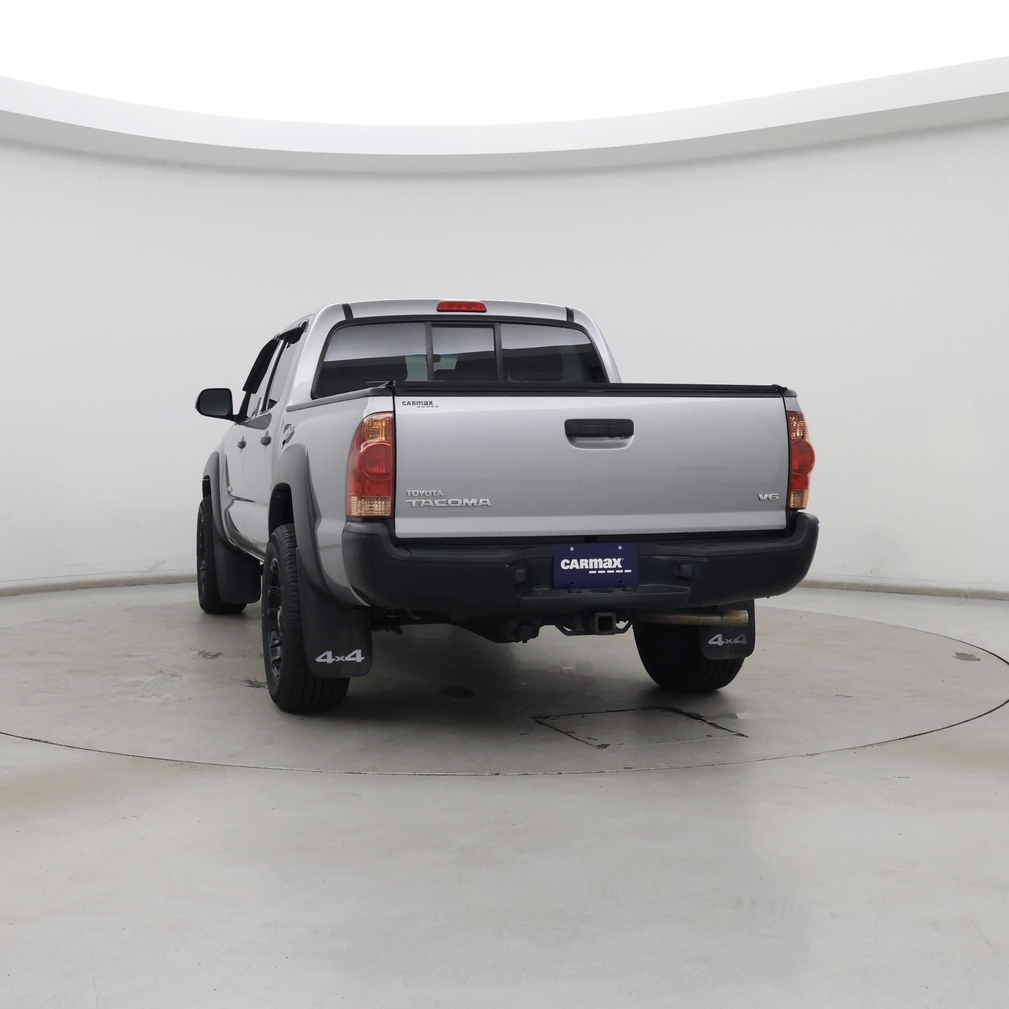 Thumbnail: 2015 Toyota Tacoma - 6